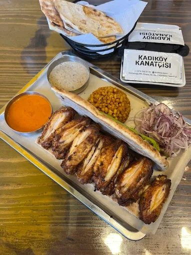 Kadıköy Kanatçısı