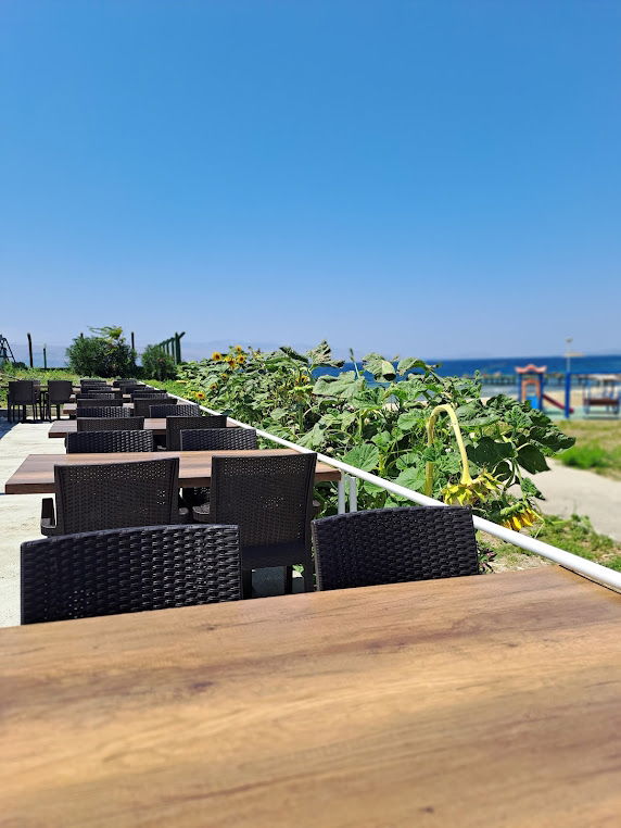 Paki Cafe & Retaurant