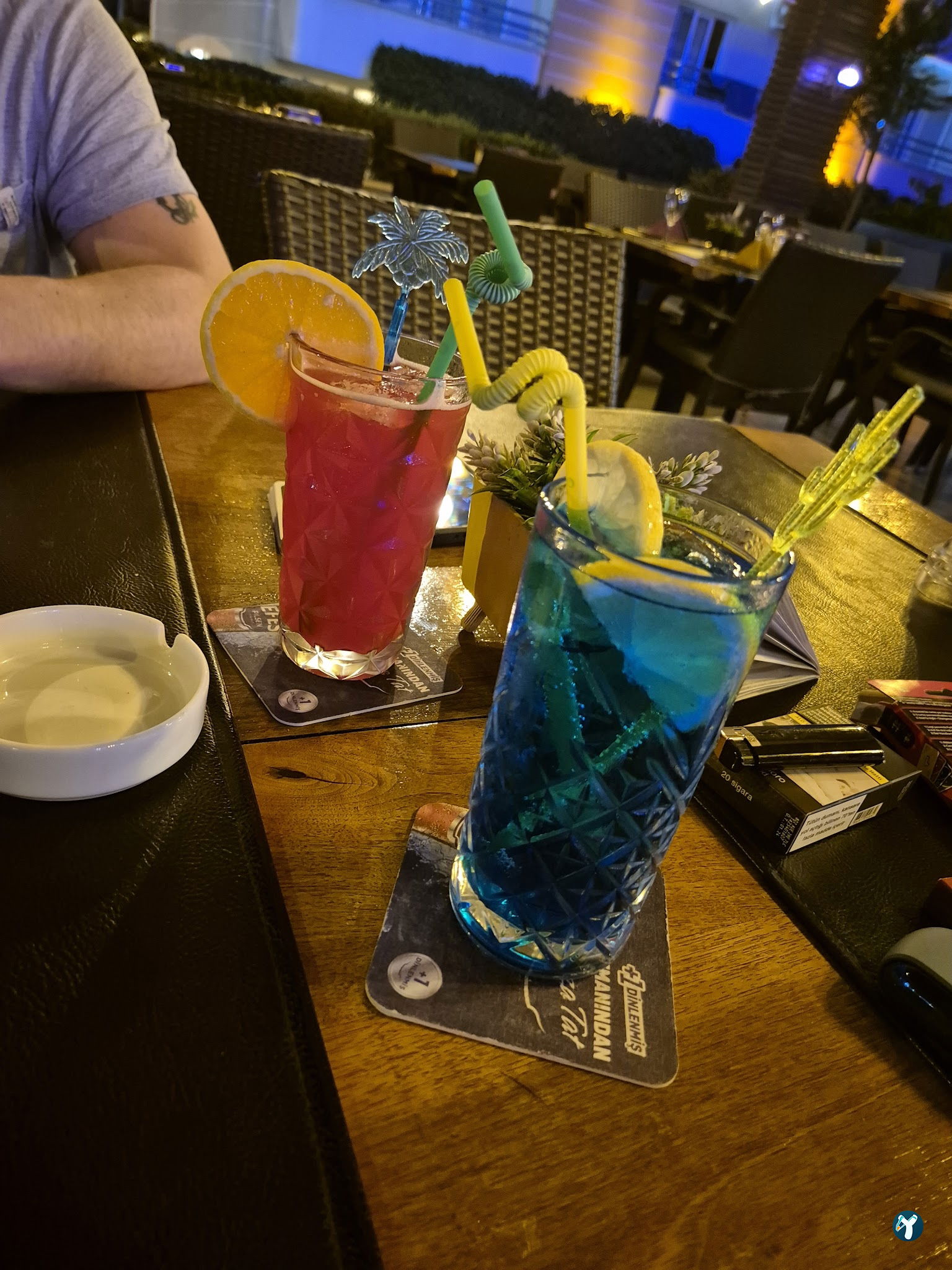 Kleopatra Blue Hawaii Restaurant