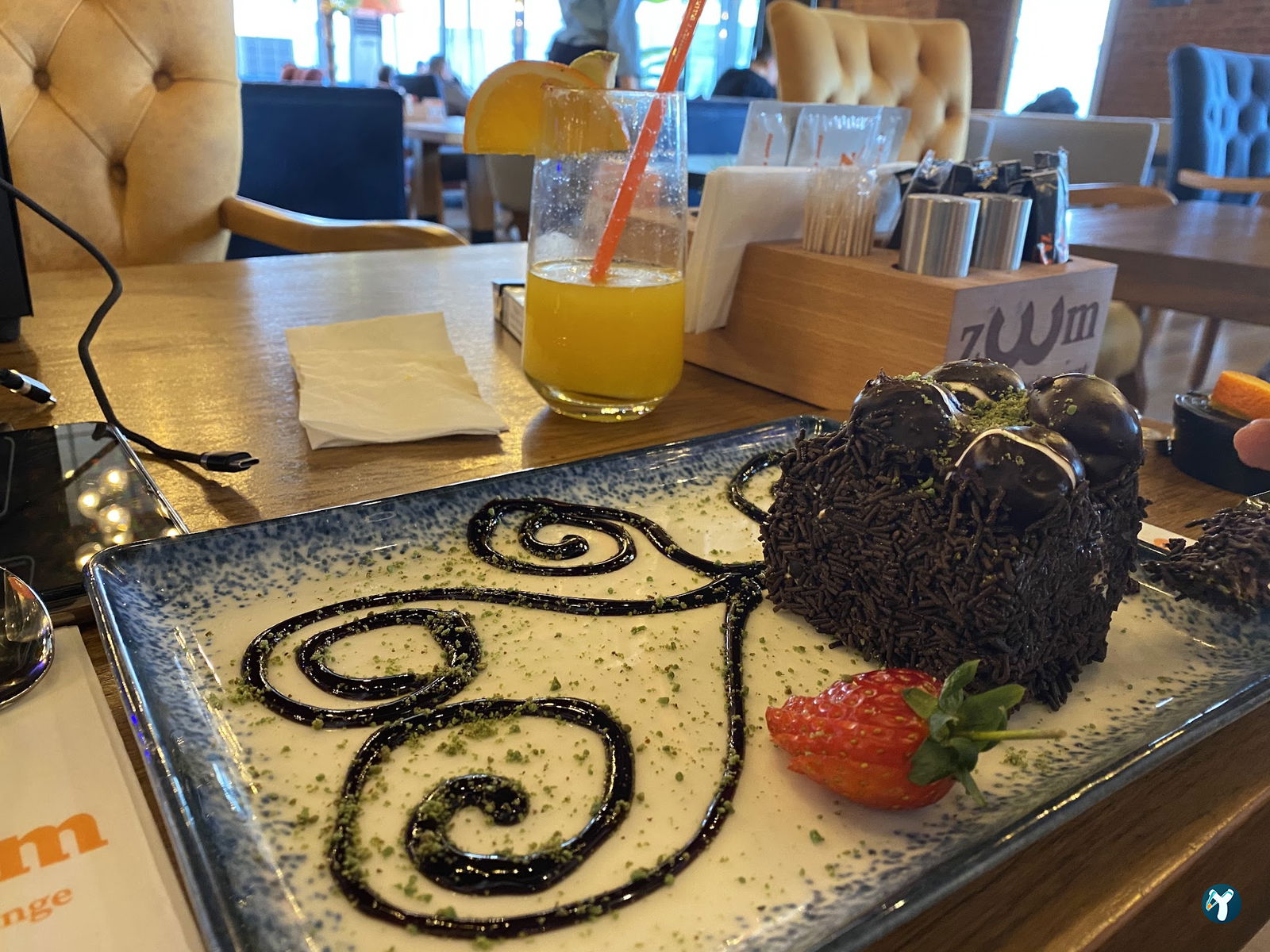 Zoom Bahçe Cafe & Restaurant
