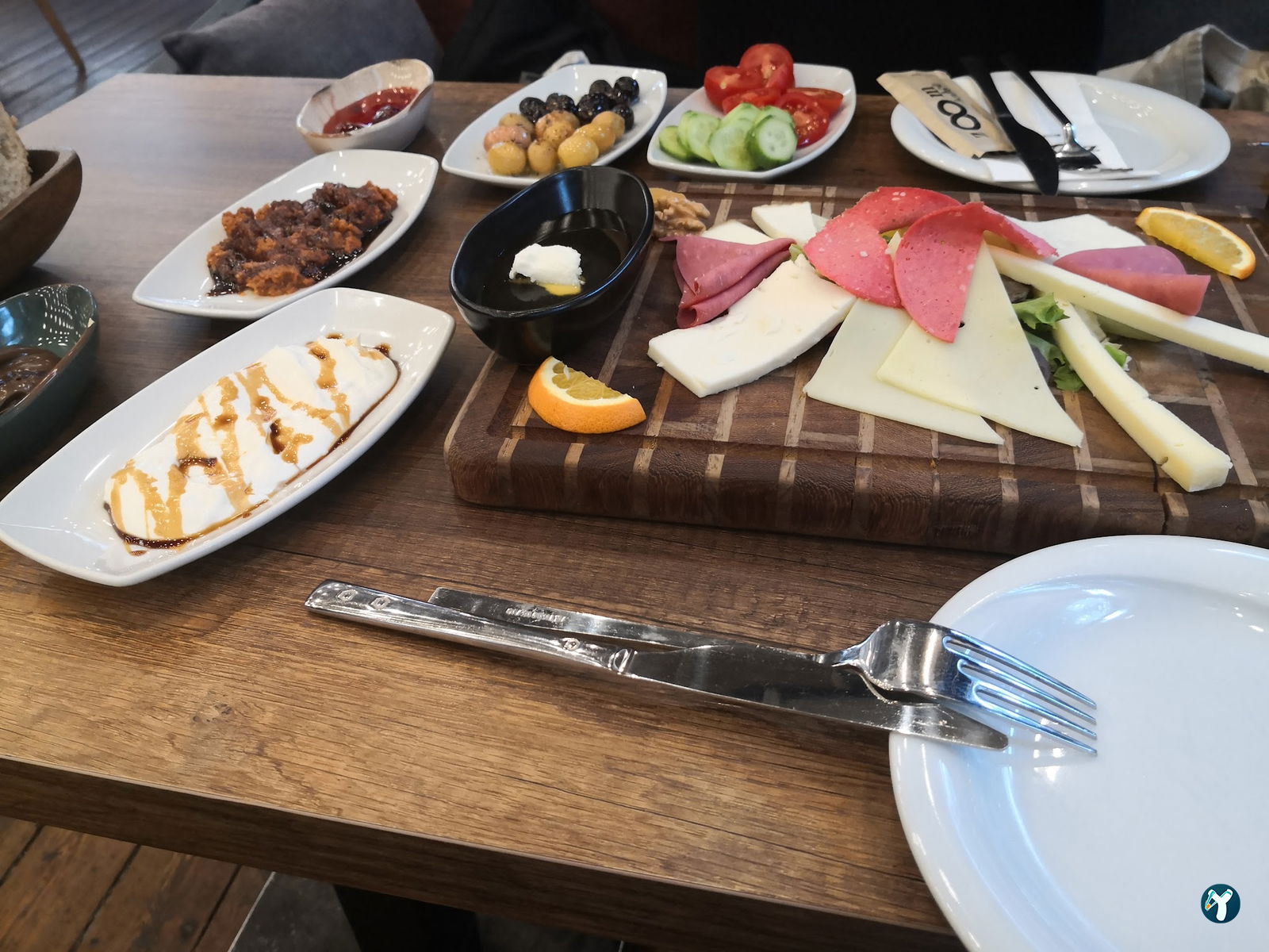 Zoom Bahçe Cafe & Restaurant