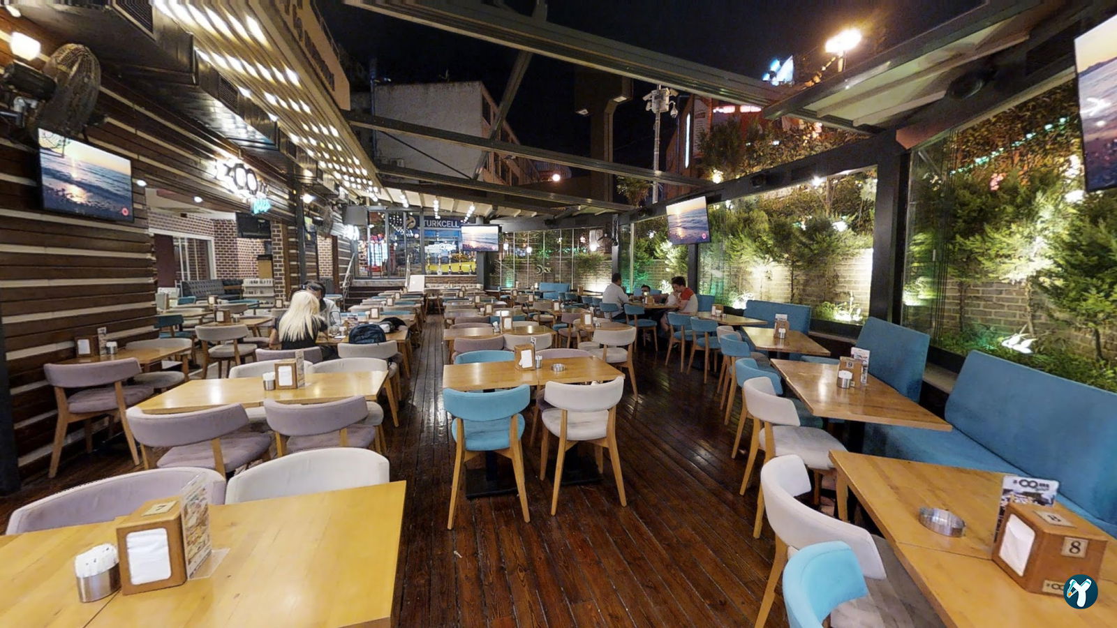 Zoom Bahçe Cafe & Restaurant