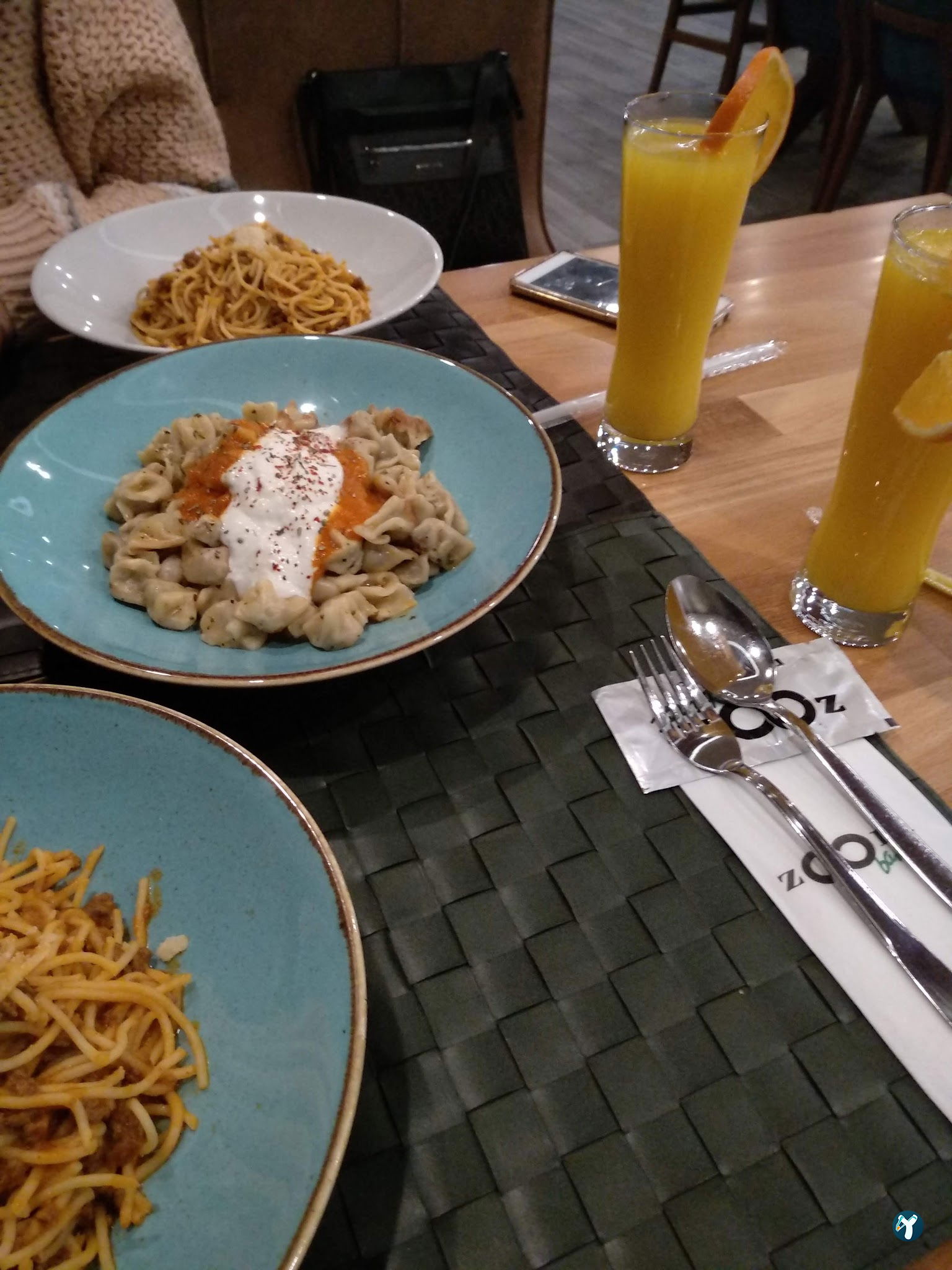Zoom Bahçe Cafe & Restaurant