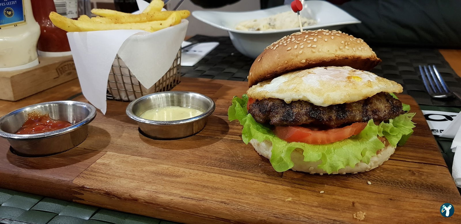 Zoom Bahçe Cafe & Restaurant