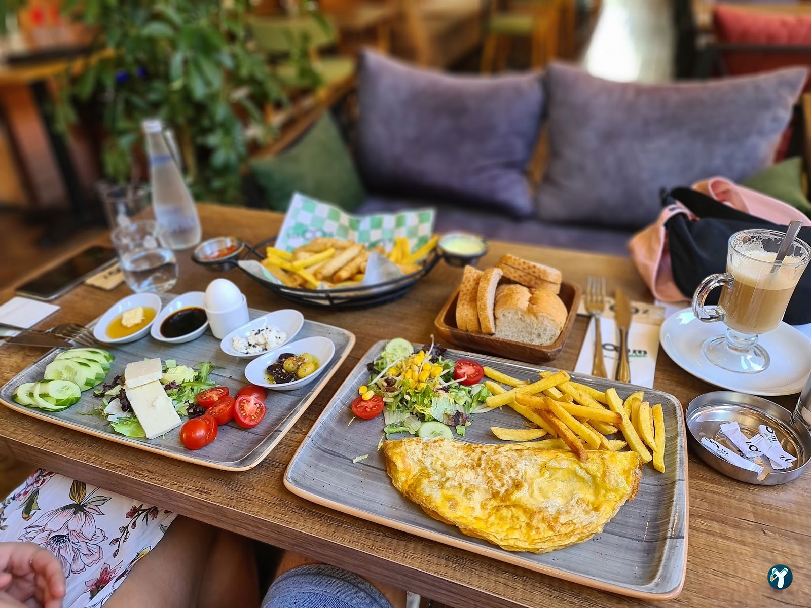 Zoom Bahçe Cafe & Restaurant