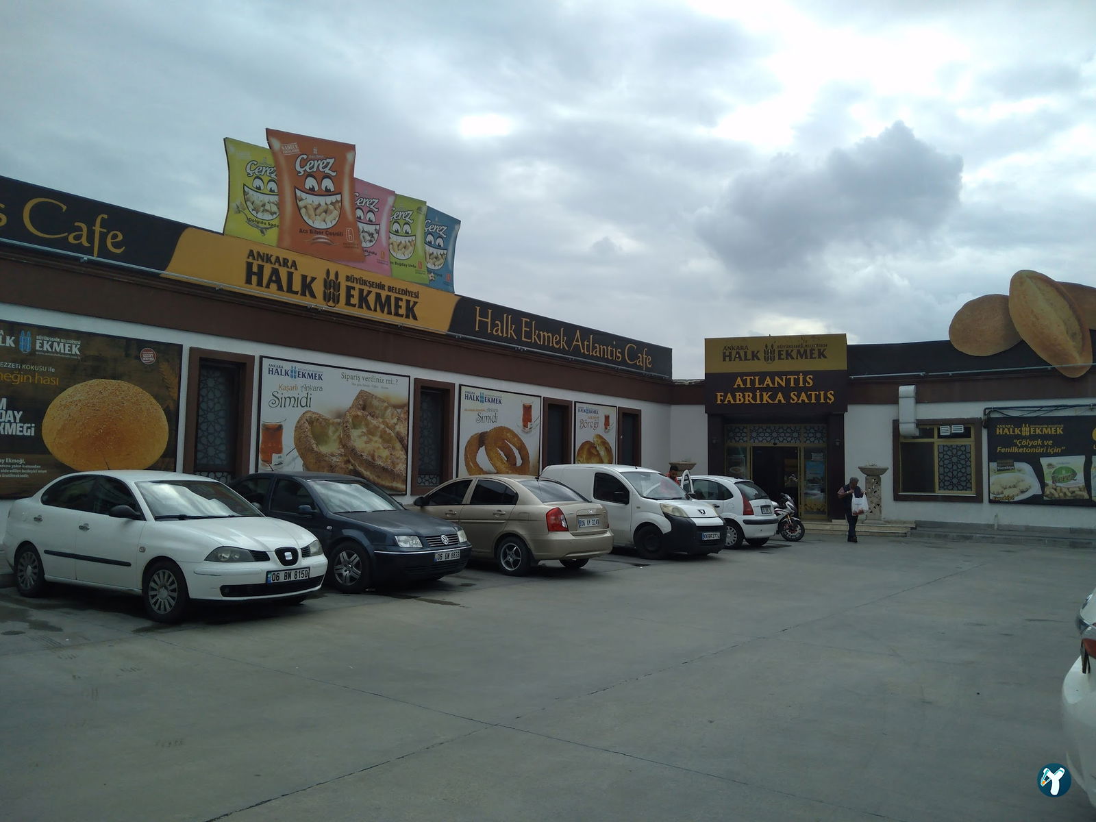 Halk Ekmek Atlantis Cafe