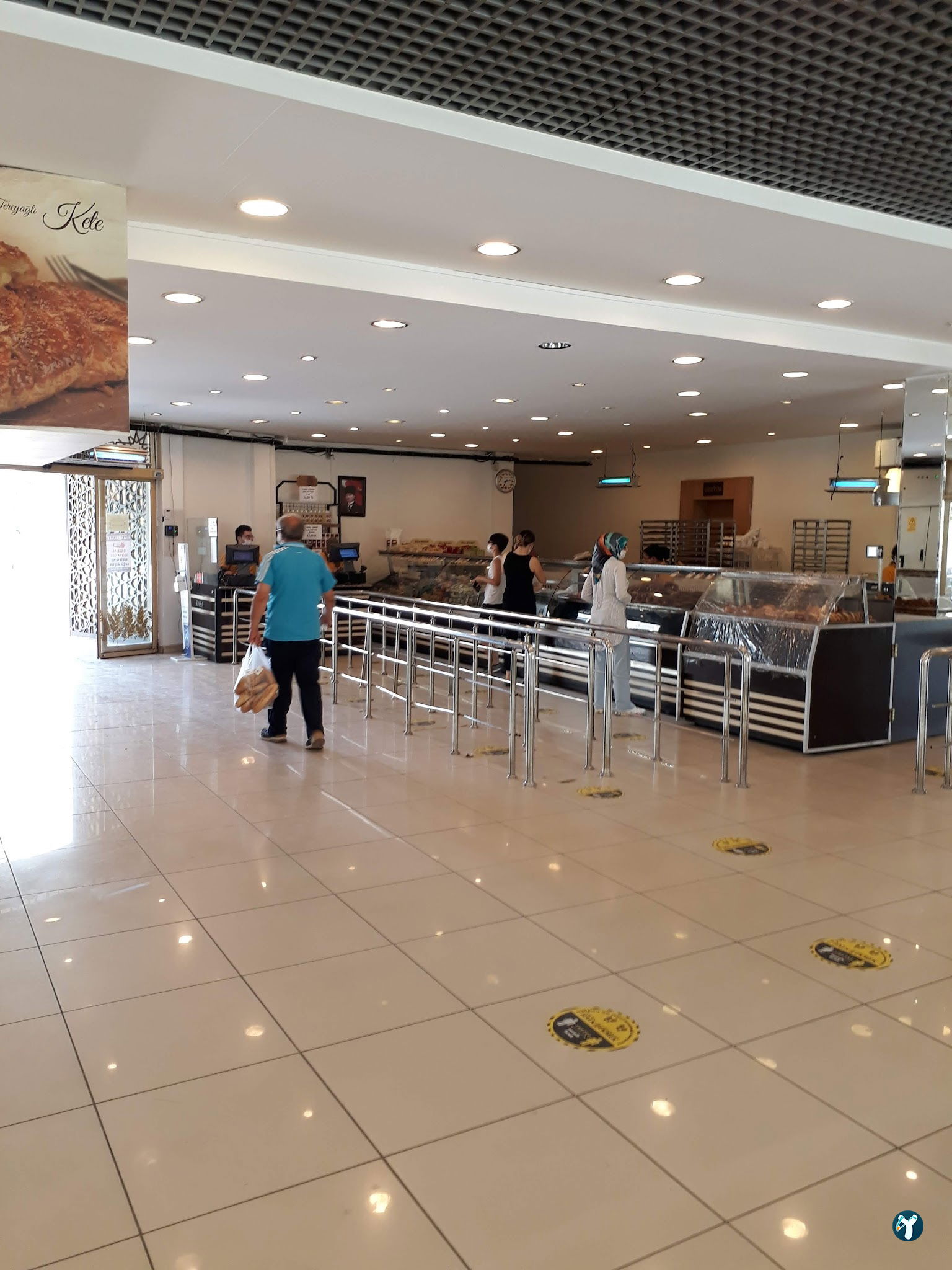Halk Ekmek Atlantis Cafe