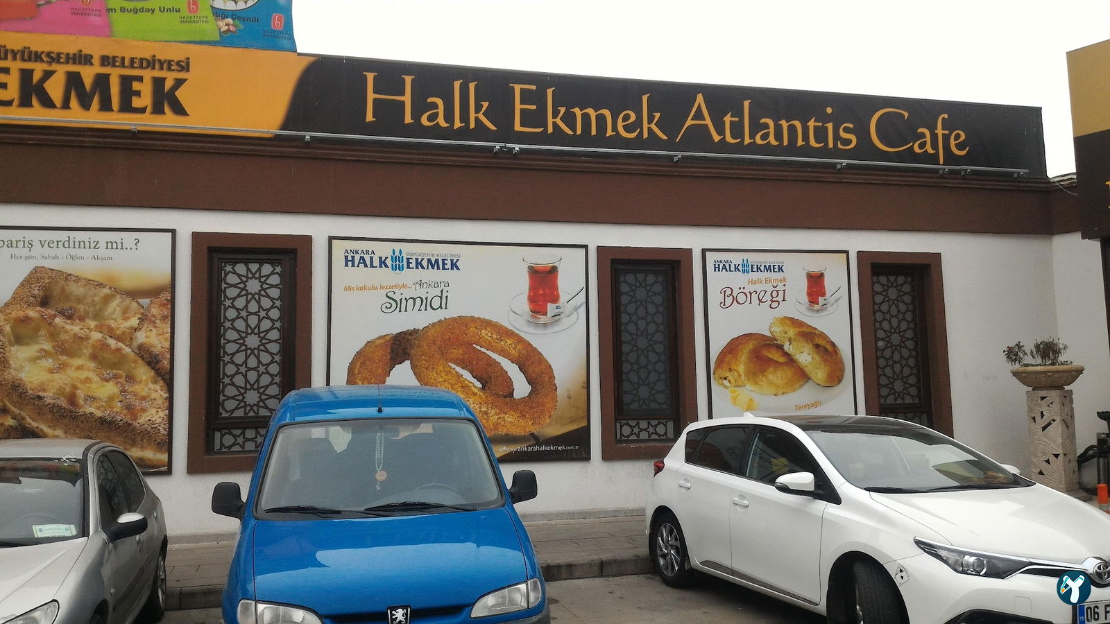 Halk Ekmek Atlantis Cafe