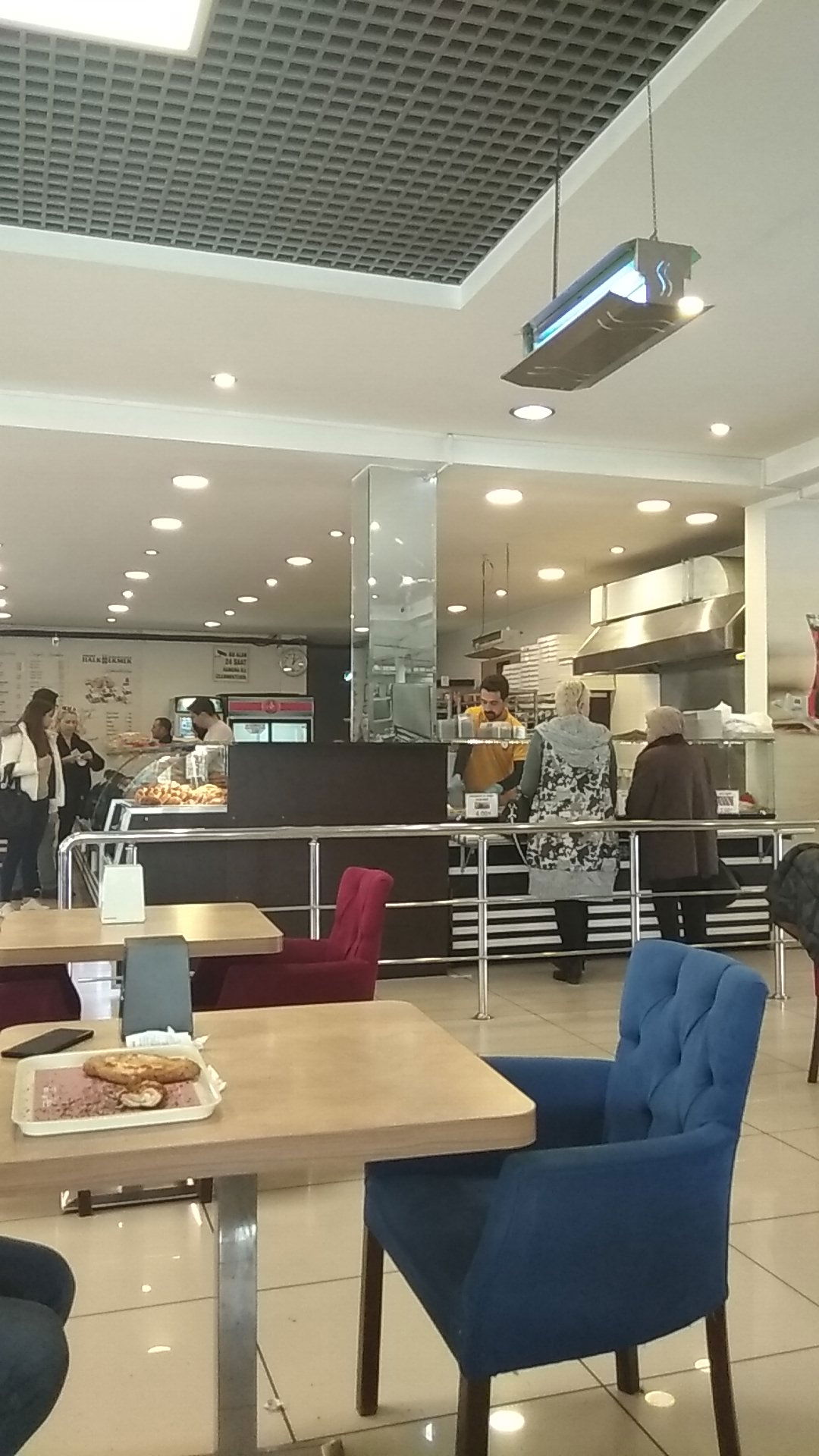 Halk Ekmek Atlantis Cafe
