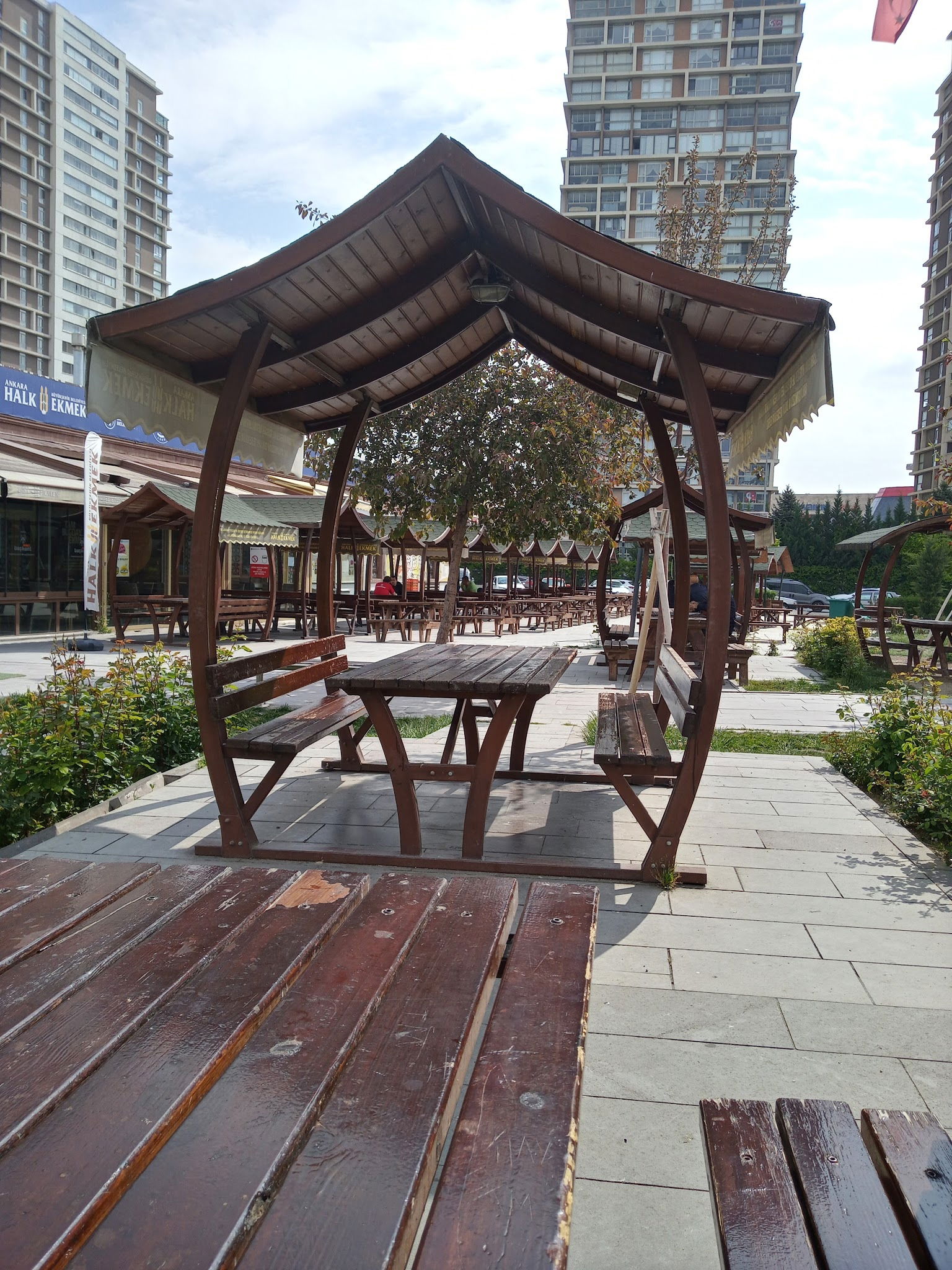 Halk Ekmek Atlantis Cafe