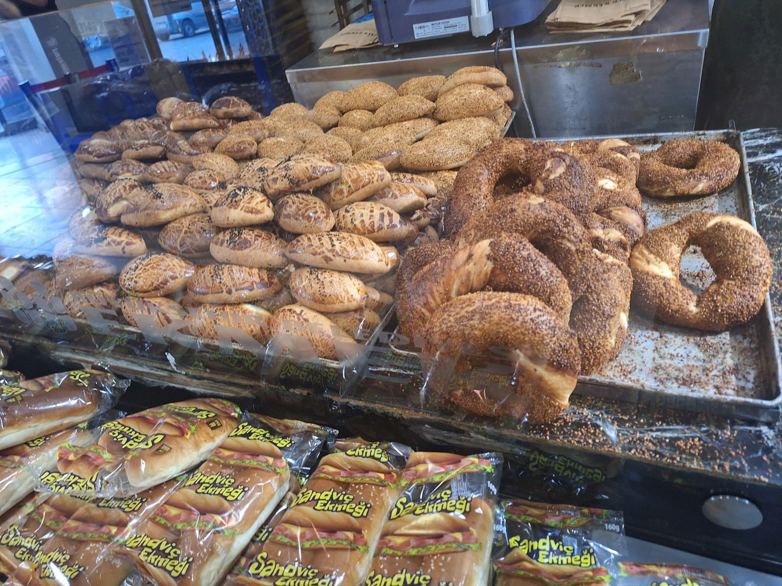 Halk Ekmek Atlantis Cafe