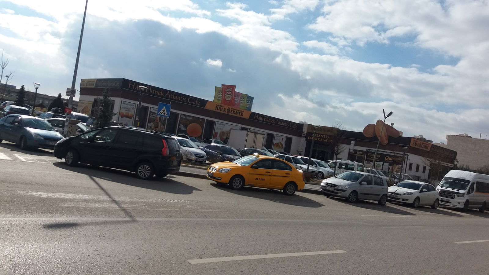 Halk Ekmek Atlantis Cafe