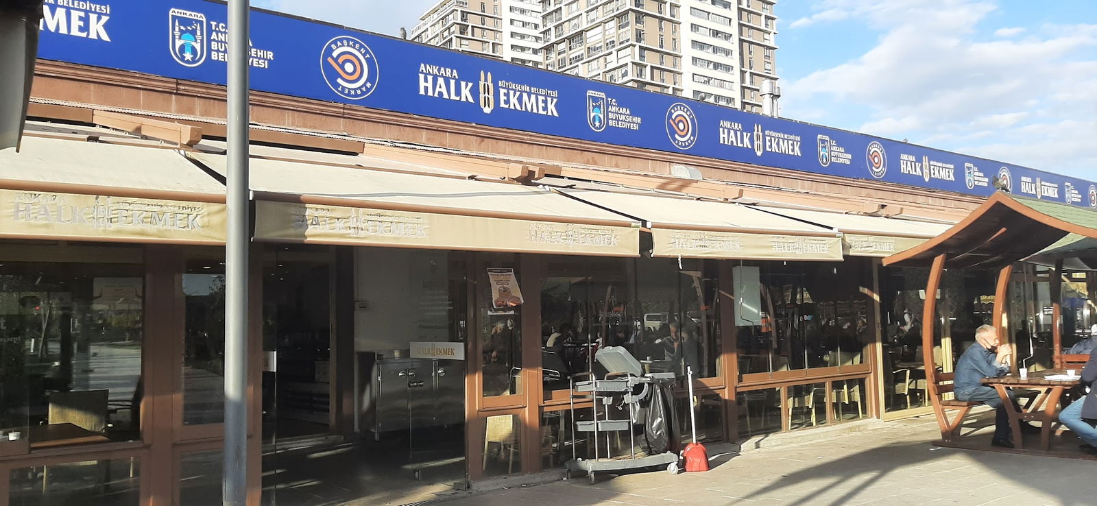 Halk Ekmek Atlantis Cafe