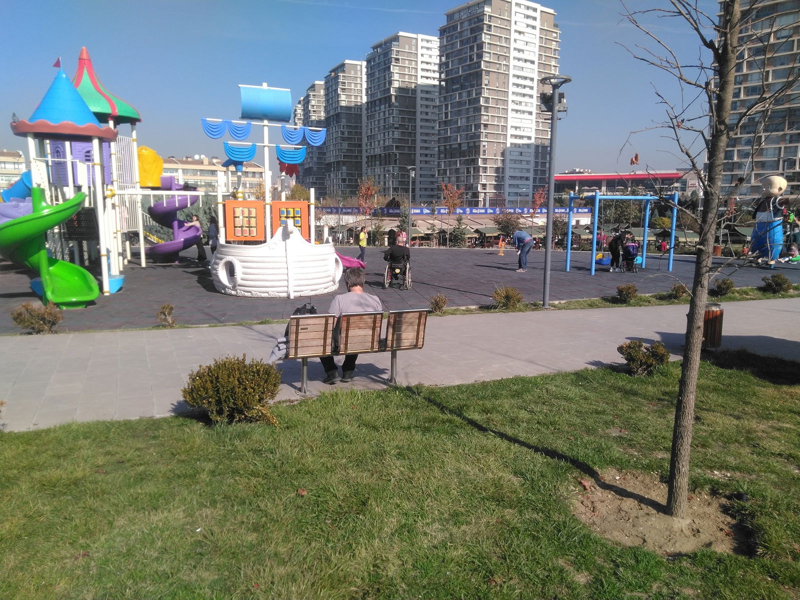 Halk Ekmek Atlantis Cafe