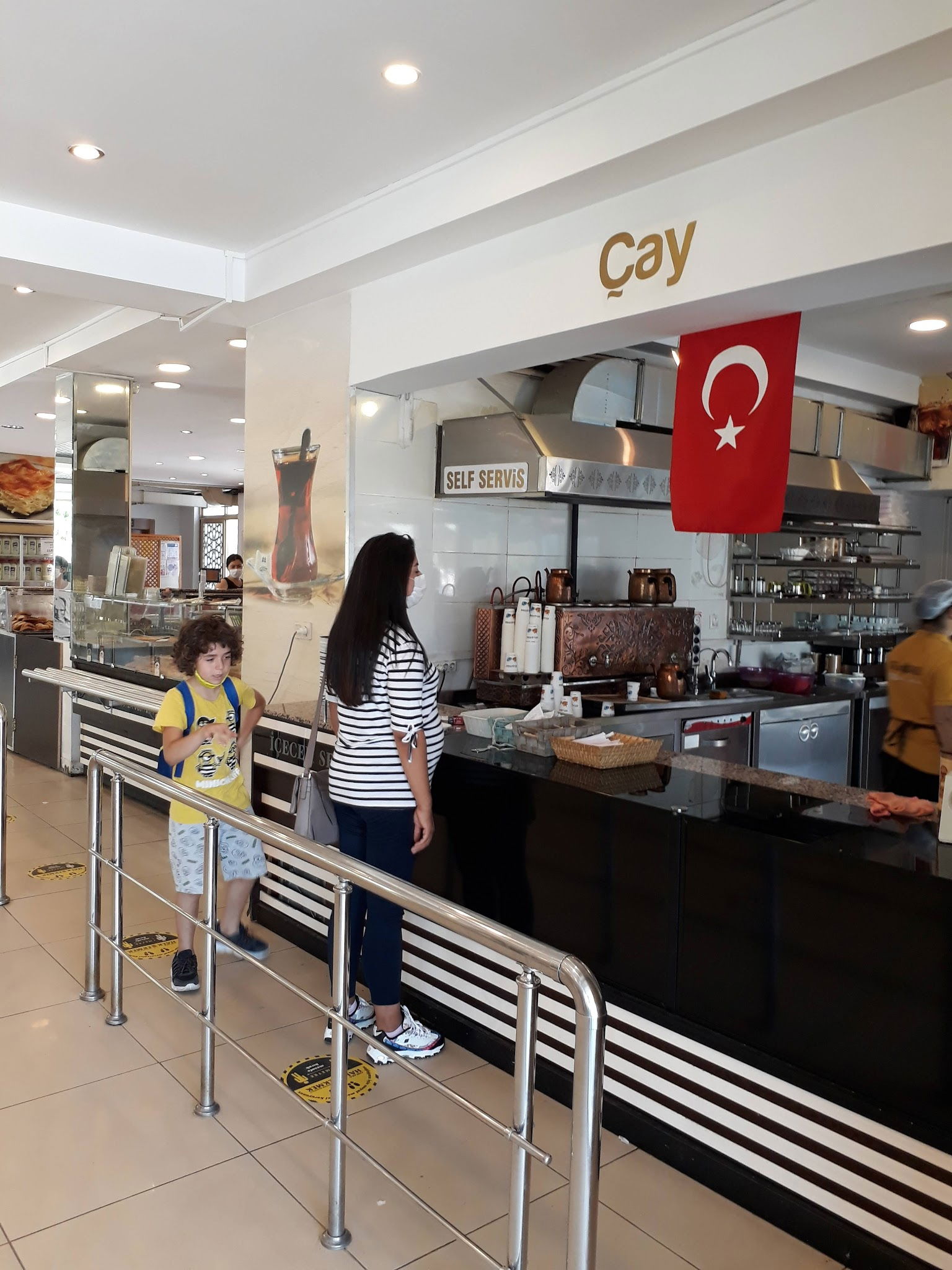 Halk Ekmek Atlantis Cafe