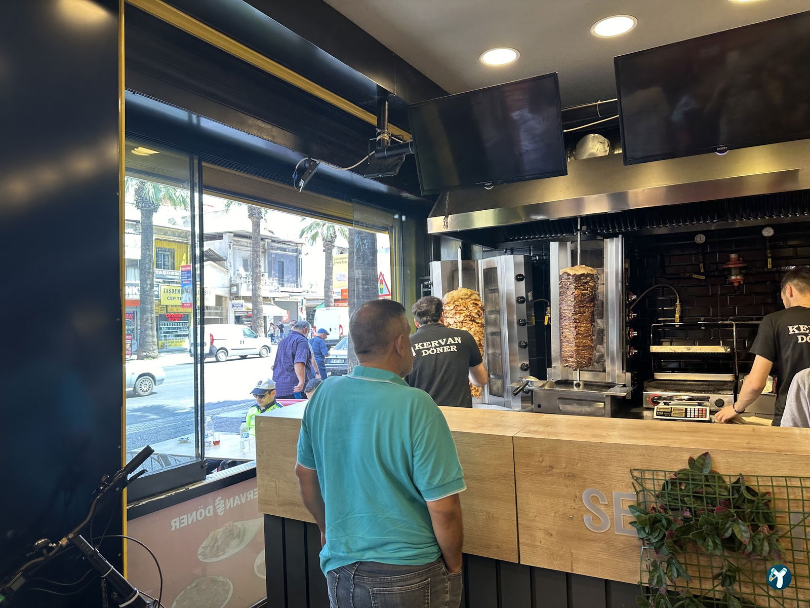 Kervan Döner