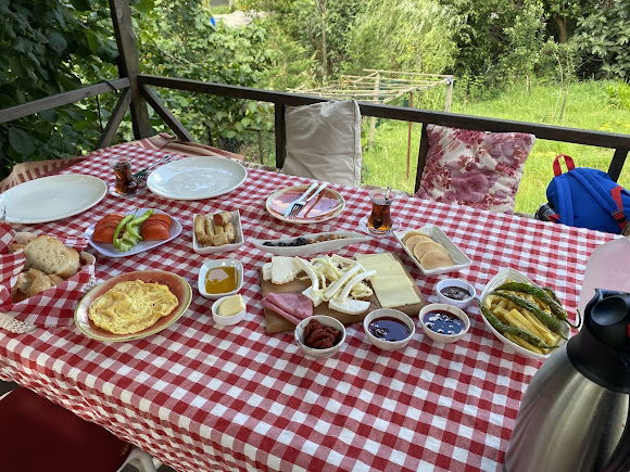 Gardenya Kahvaltı Bahçesi