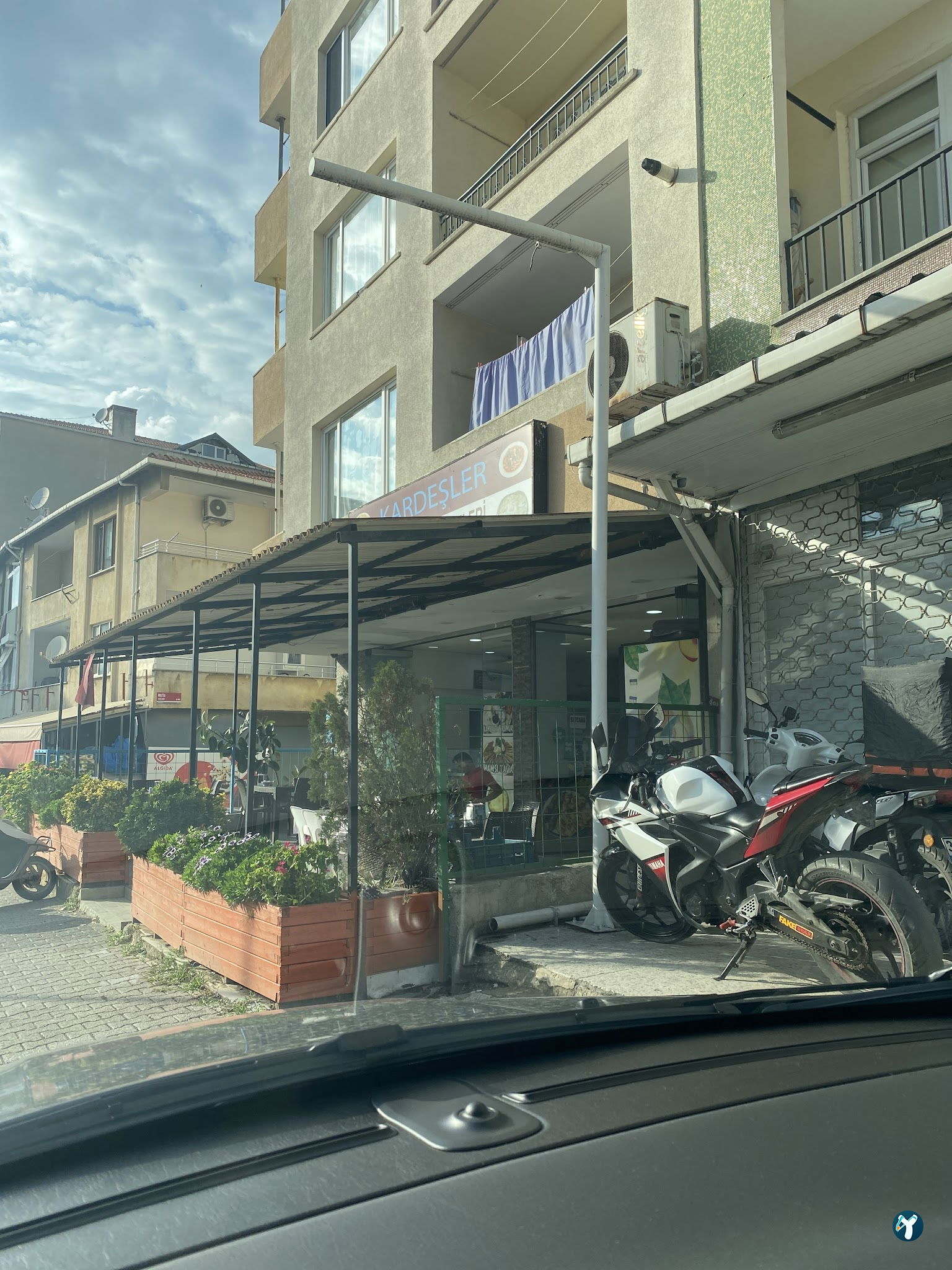 Kardeşler Pide & Ev Yemekleri