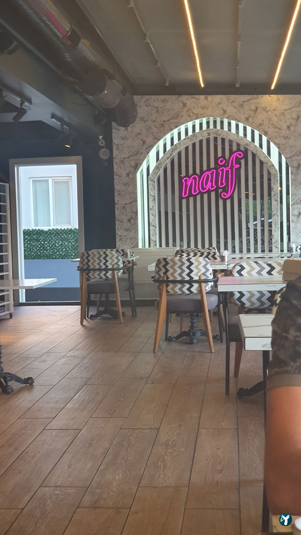 Naif Restaurant Cafe