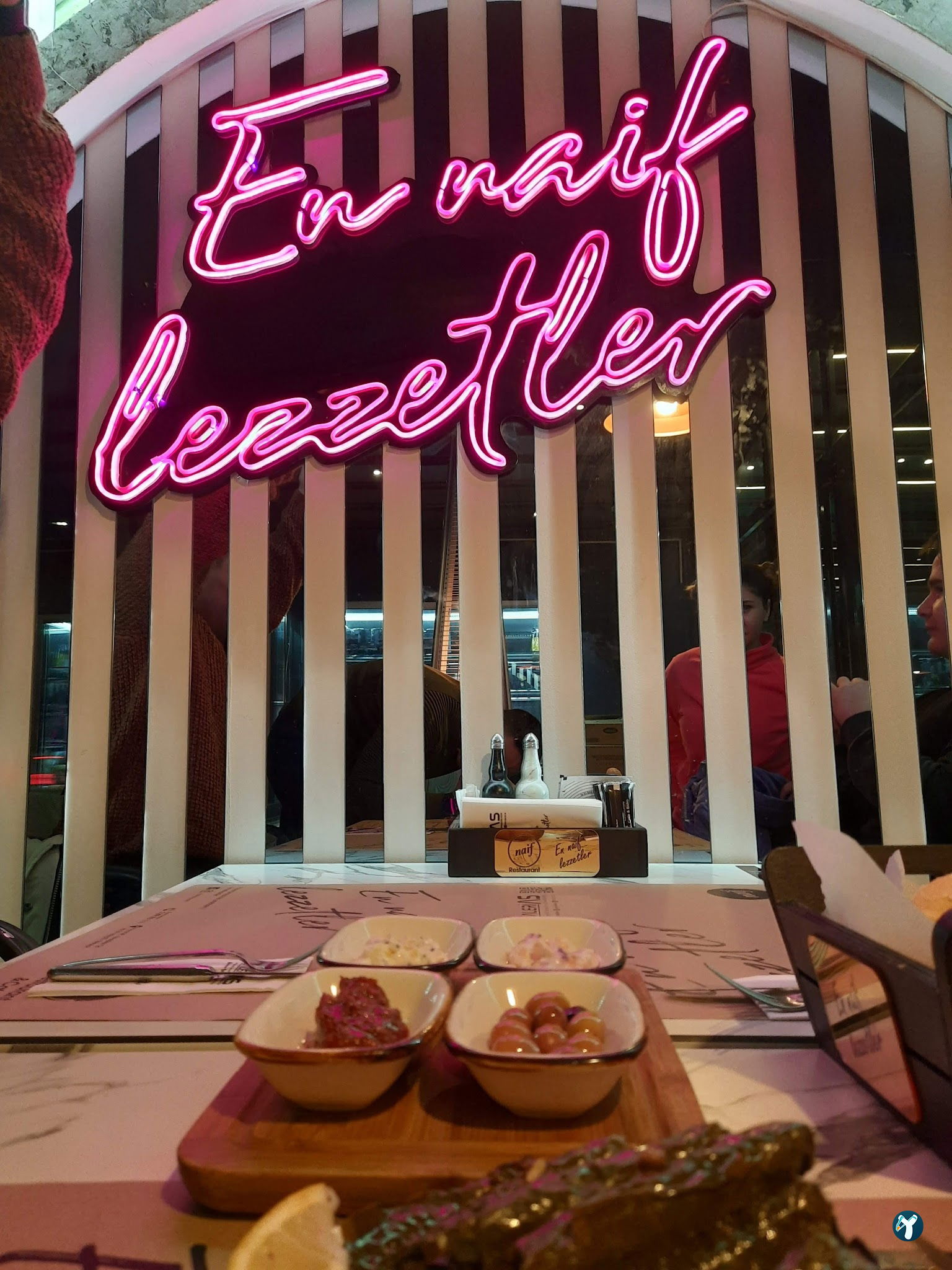 Naif Restaurant Cafe