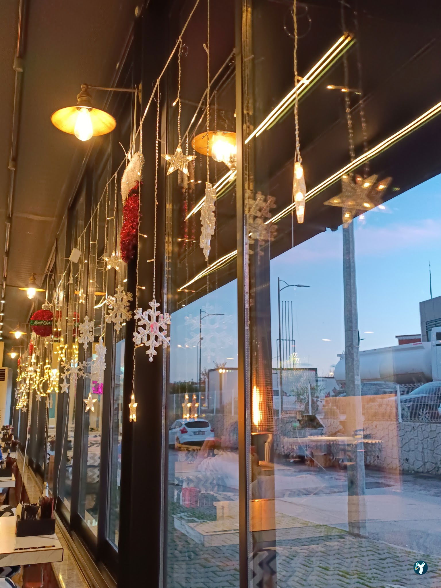 Naif Restaurant Cafe