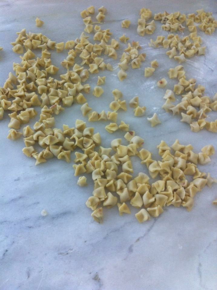 Hanımeli Yufka - Kadayıf - Mantı - Gözleme Ve Bazlama Evi- Keçiören