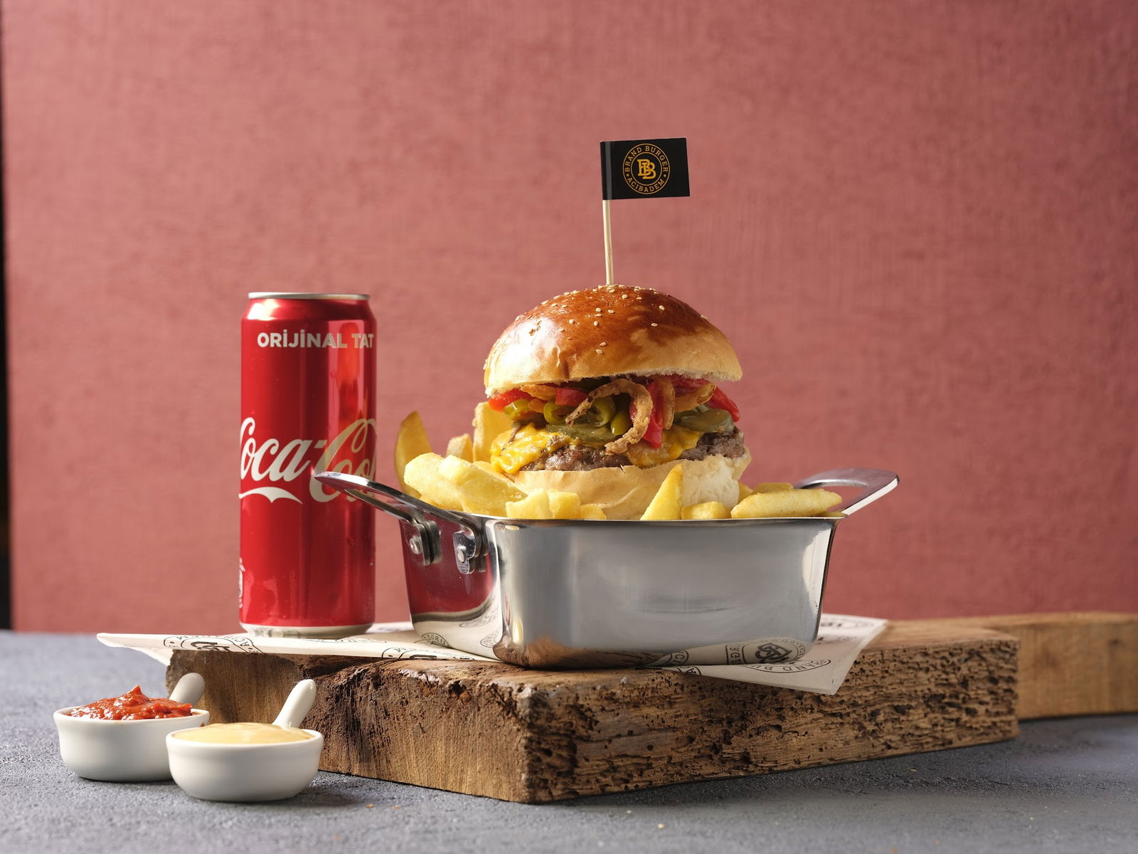 Brand Burger Üsküdar Valide-I Atik