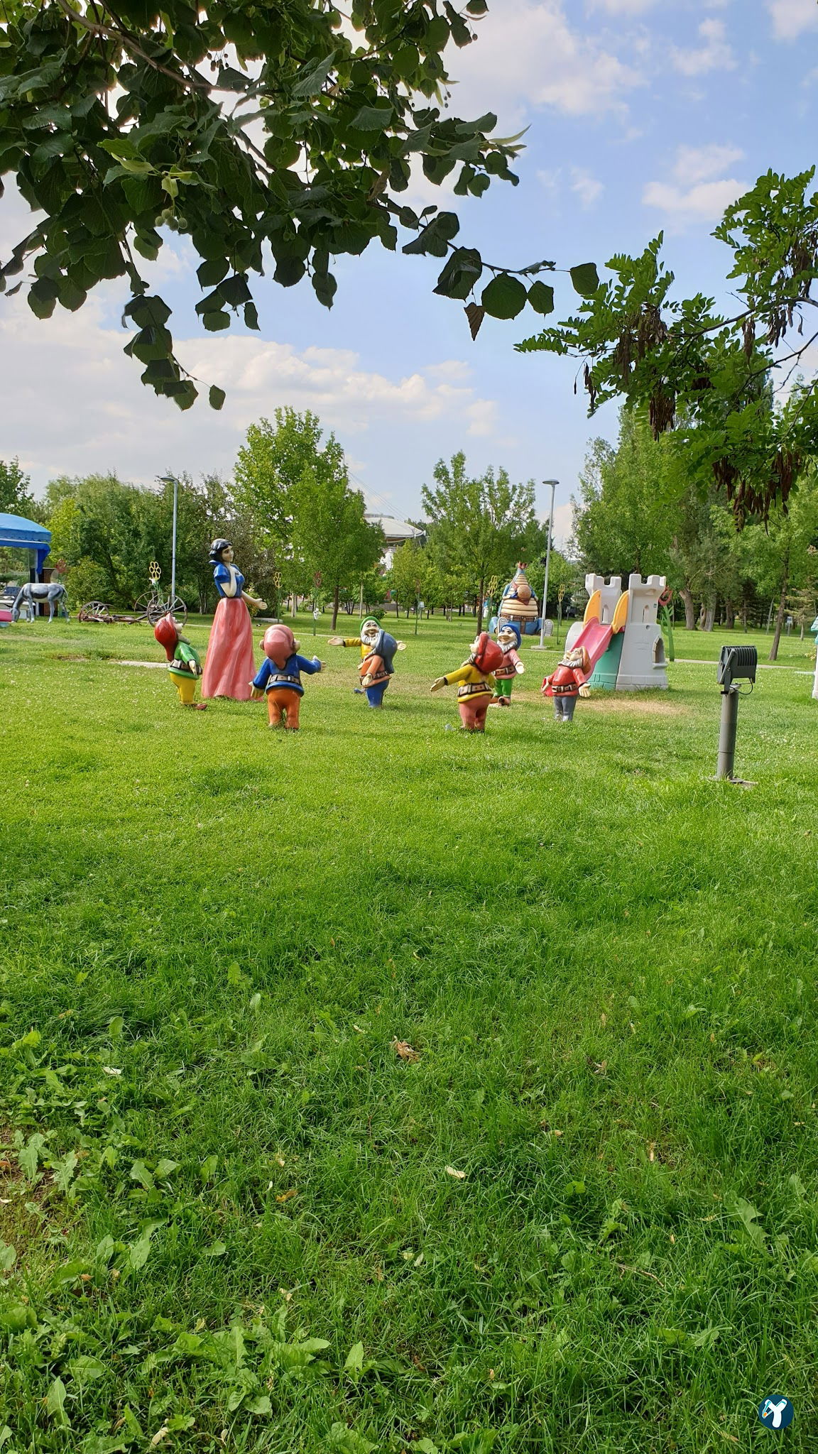Di̇van Restaurant&Cafe