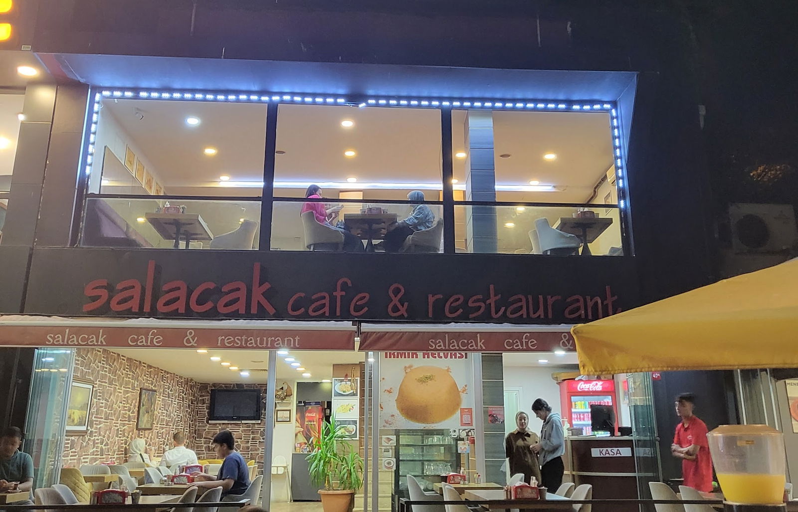 Salacak Cafe & Restaurant