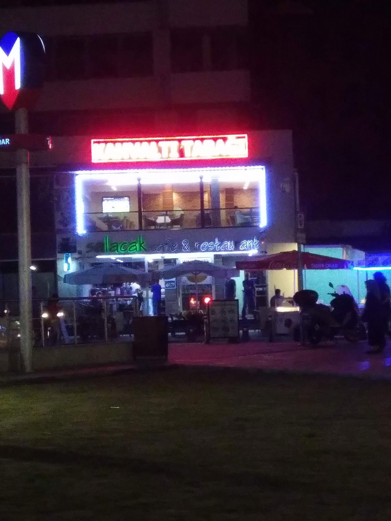 Salacak Cafe & Restaurant