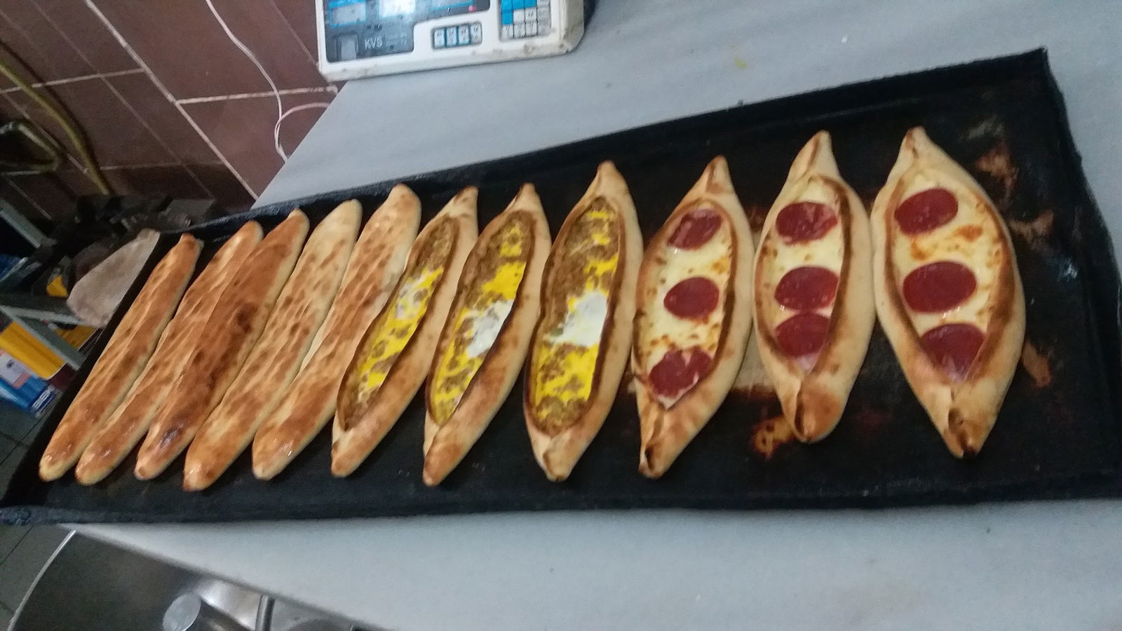 Hamurkent Pizza, Güveç, Pide, Börek
