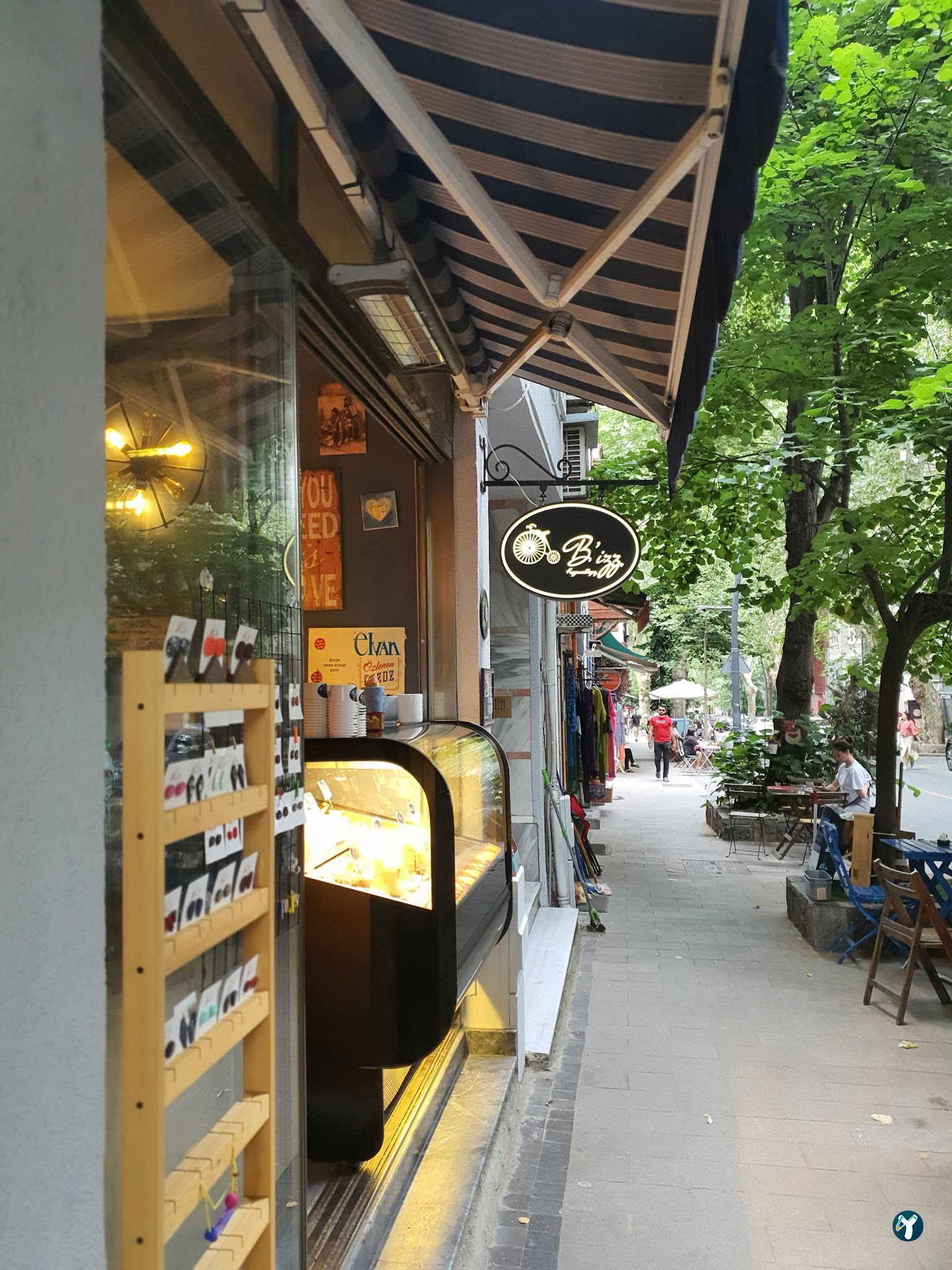 Bizz Kafe