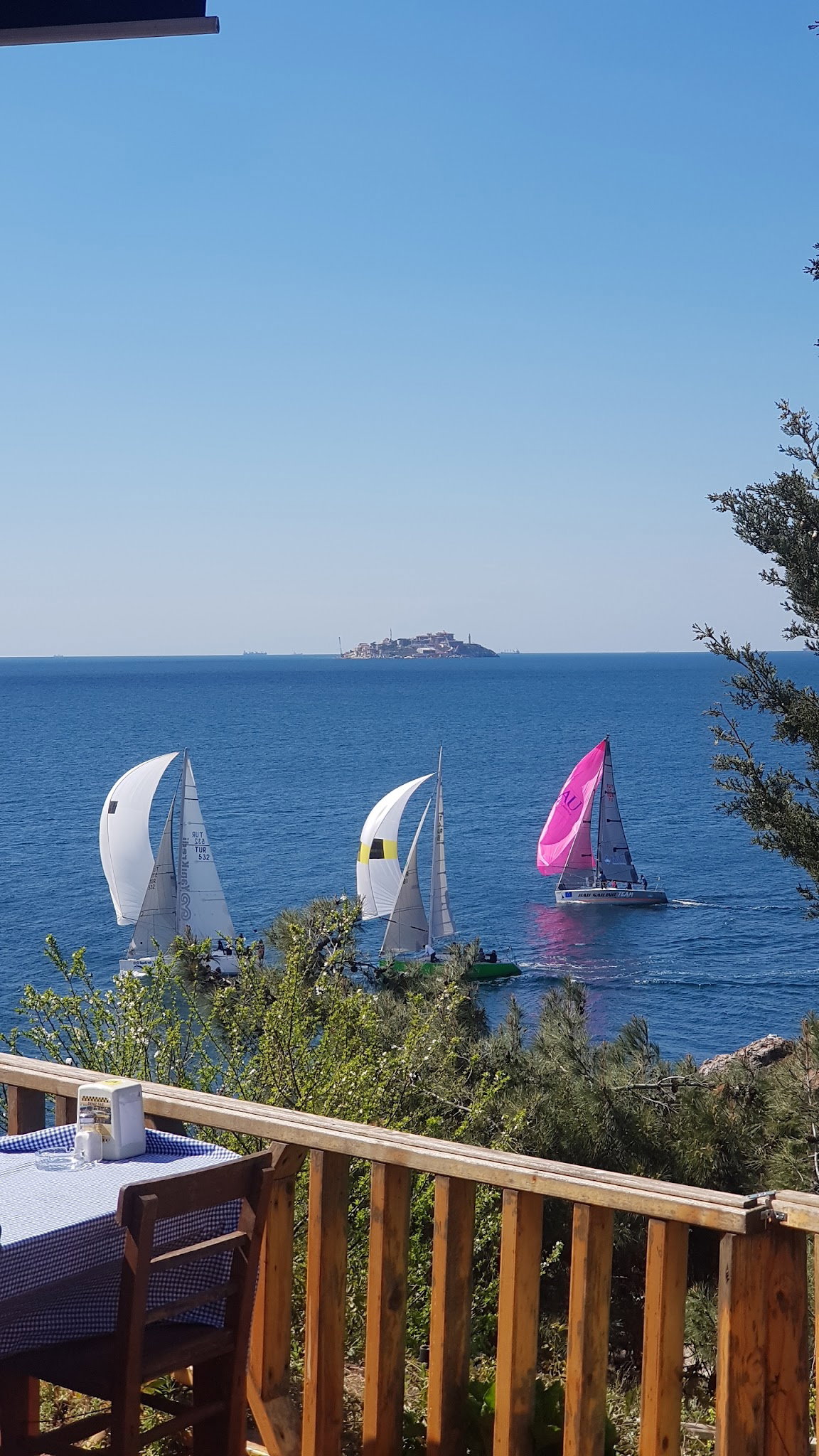 Burgazadası Aya Nikola Çay Bahçesi