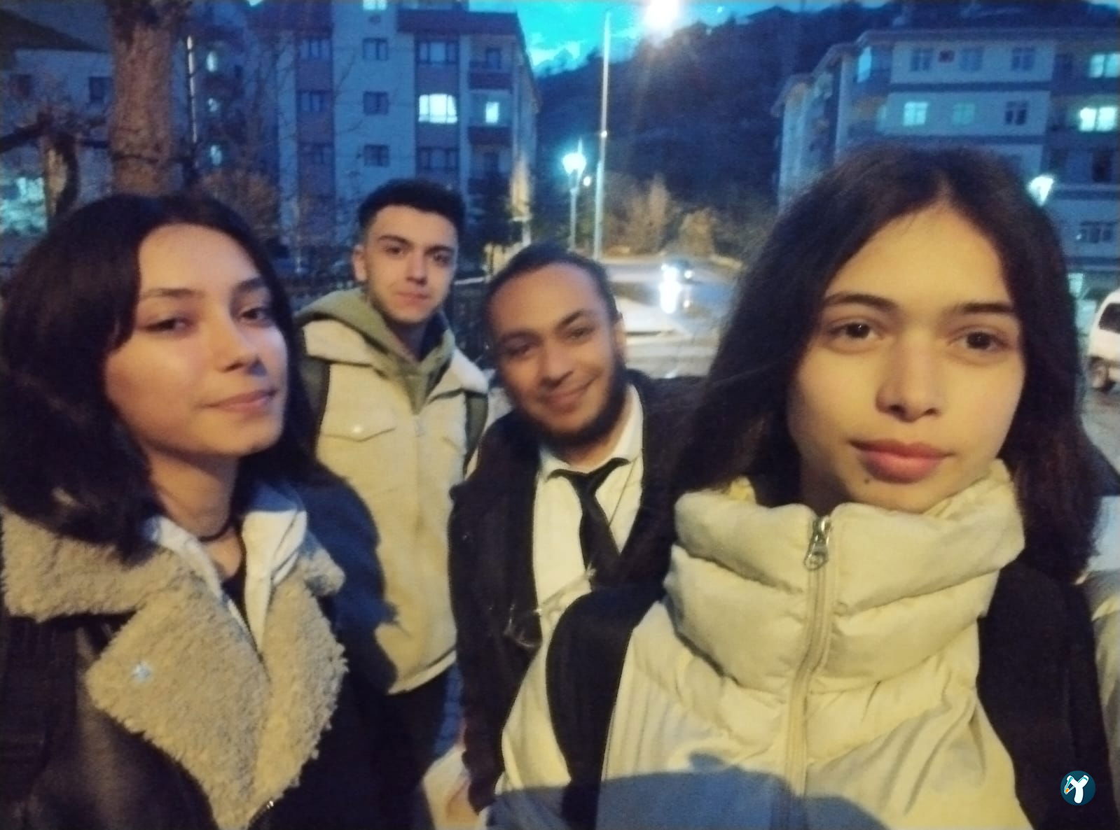 Keyfi̇ İkra Kütüphane Kafe