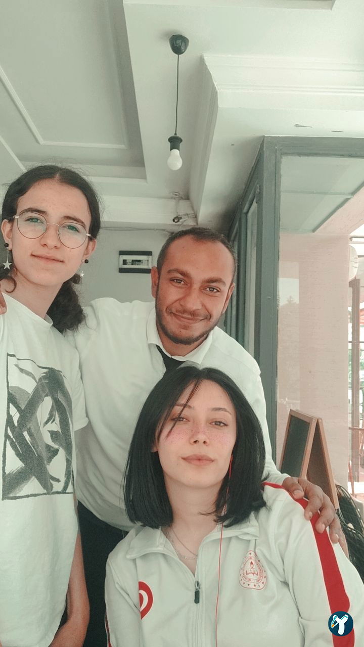 Keyfi̇ İkra Kütüphane Kafe