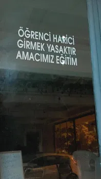 Keyfi̇ İkra Kütüphane Kafe resimleri