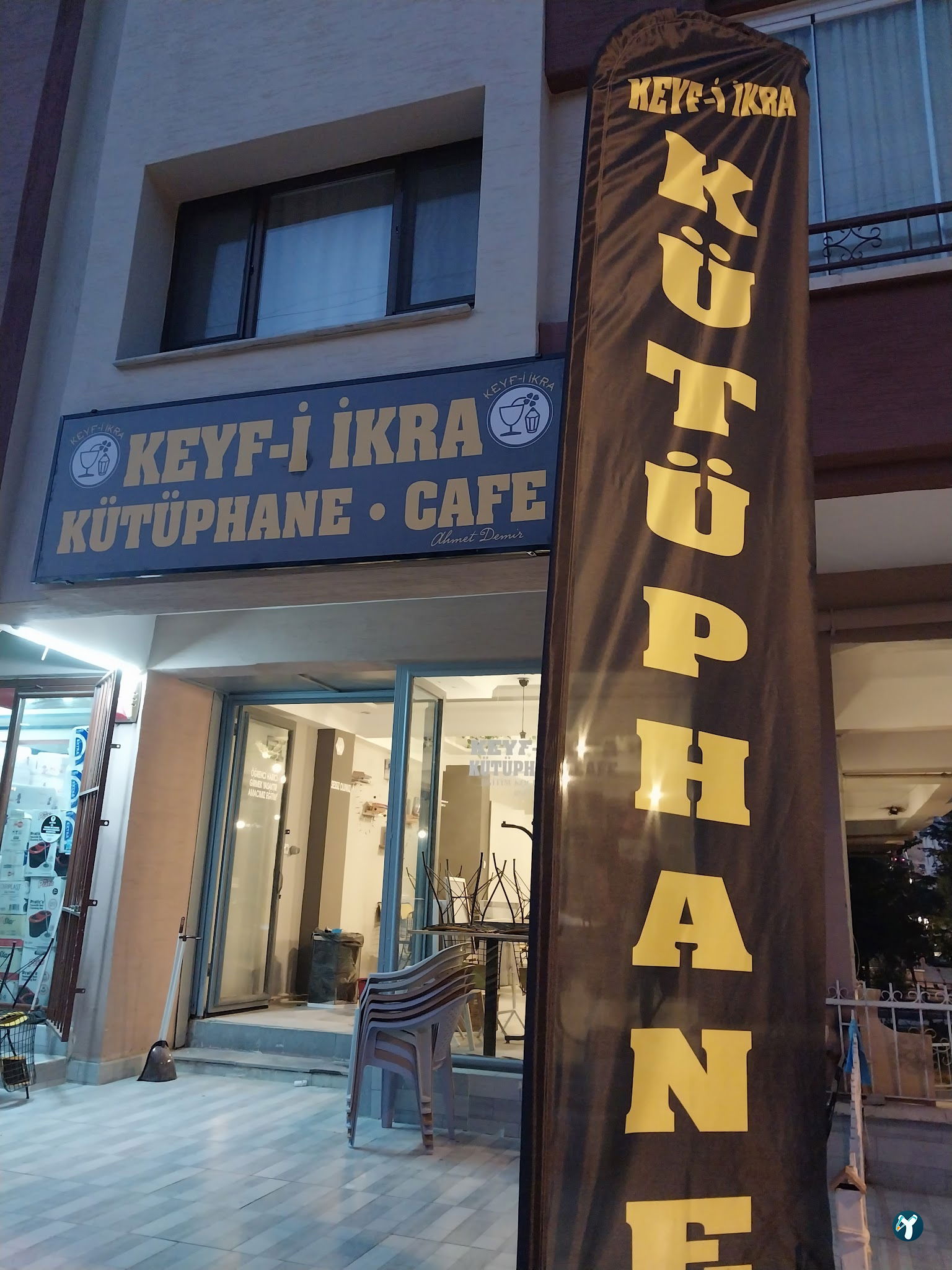 Keyfi̇ İkra Kütüphane Kafe