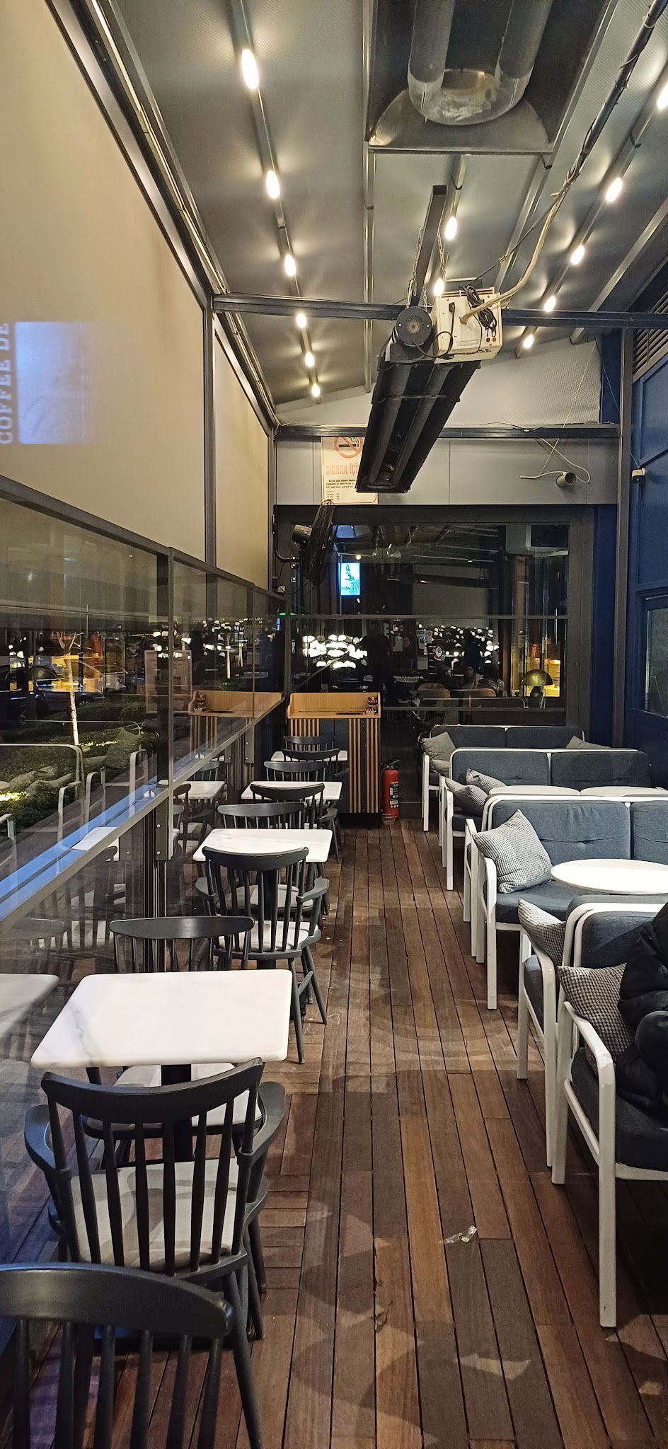 Coffee De Madrid Maidan