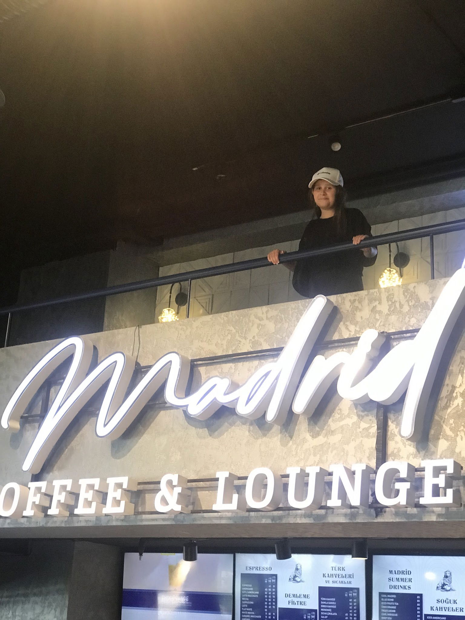 Coffee De Madrid Maidan
