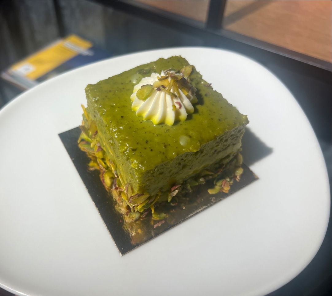 Coffee De Madrid Maidan