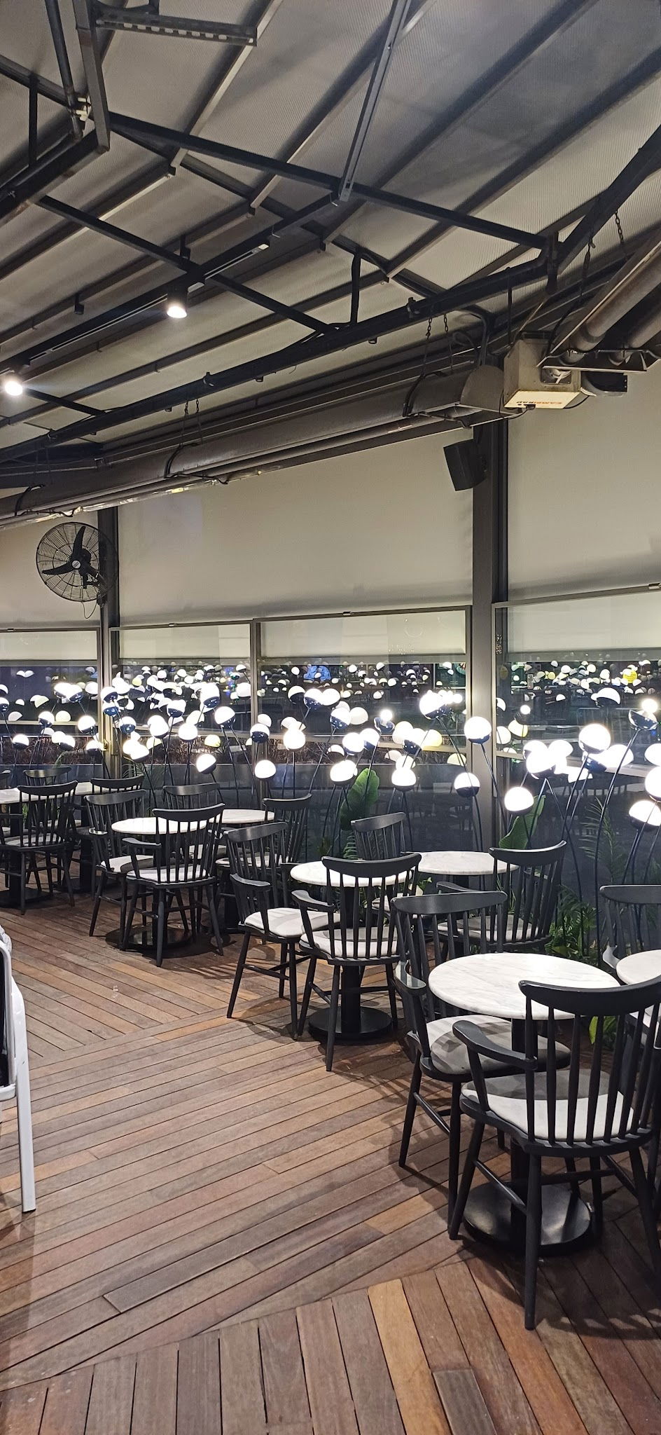 Coffee De Madrid Maidan