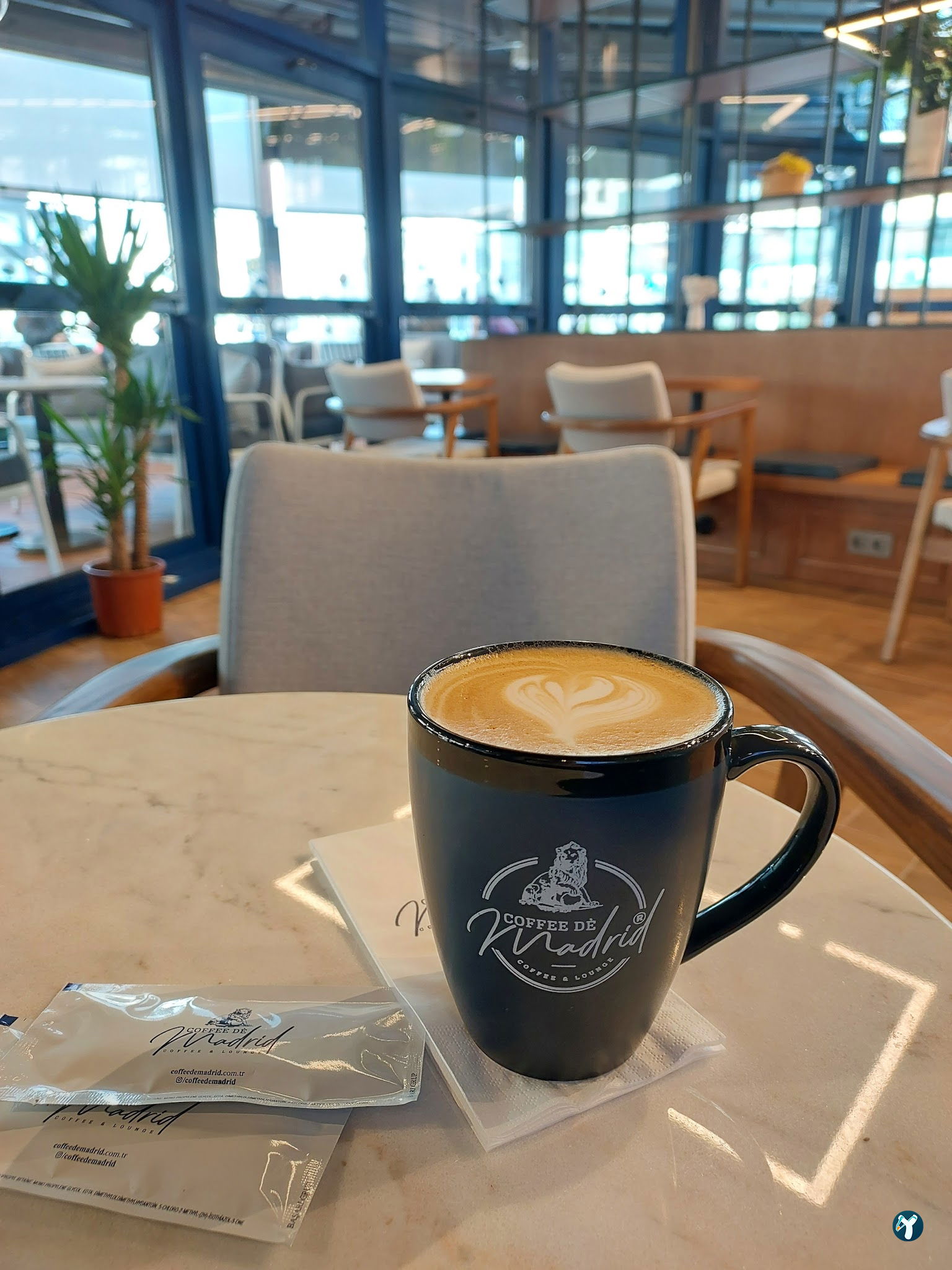 Coffee De Madrid Maidan