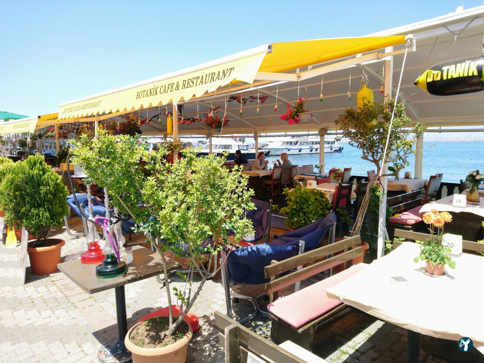 Botanik Cafe & Restaurant