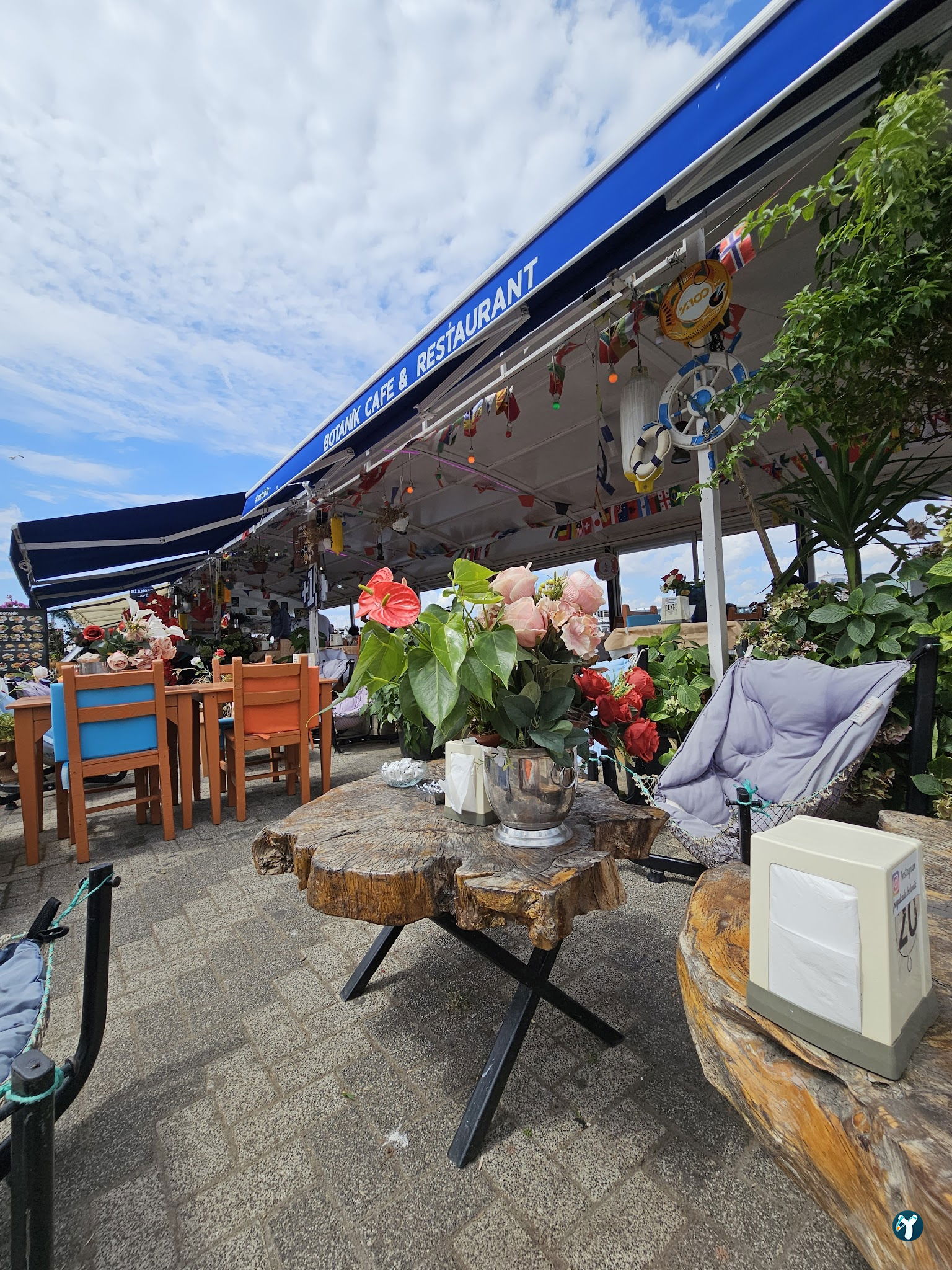 Botanik Cafe & Restaurant