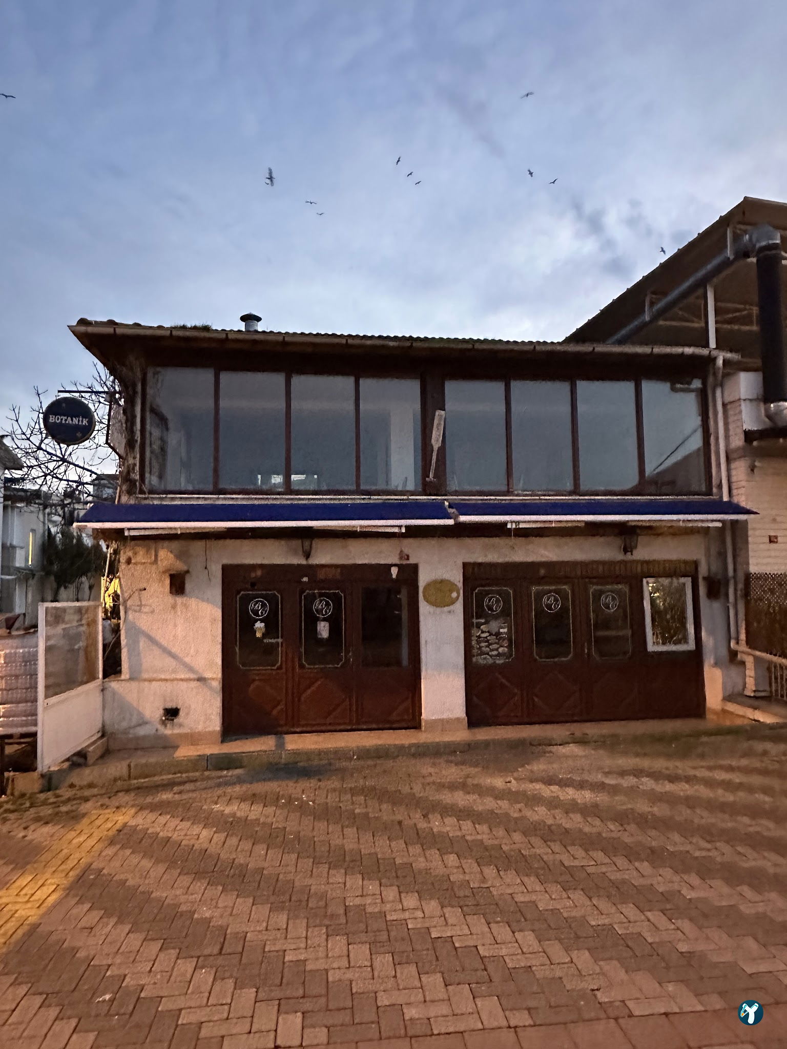 Botanik Cafe & Restaurant
