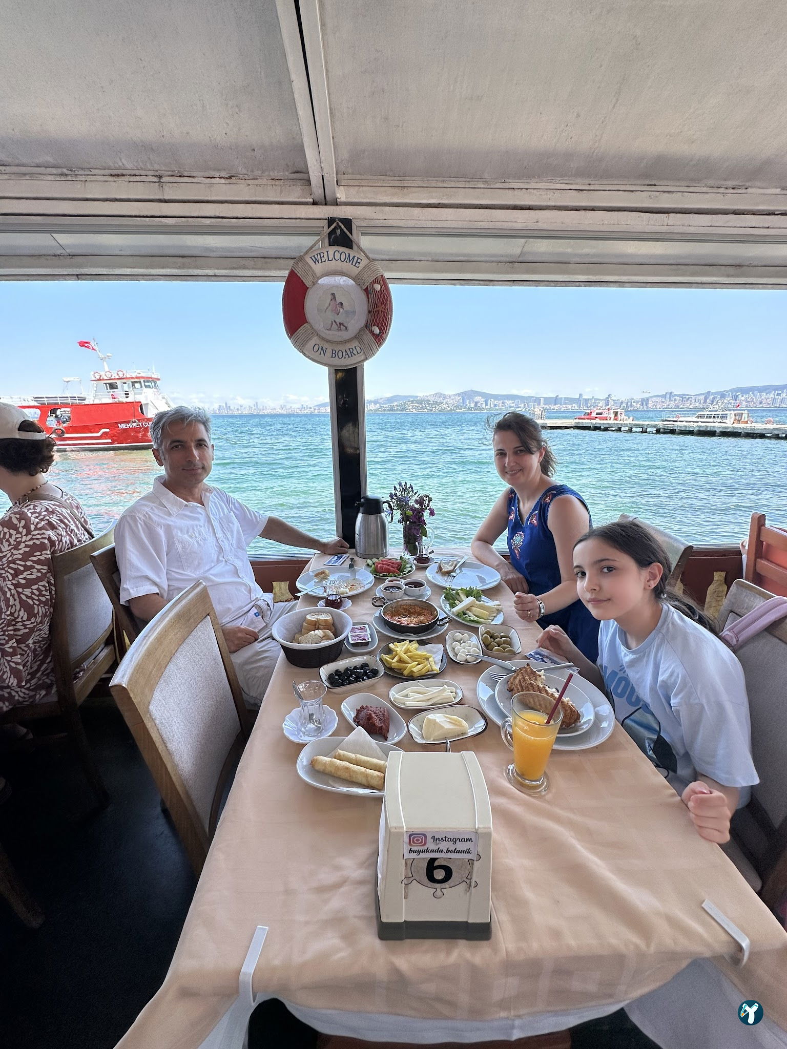 Botanik Cafe & Restaurant