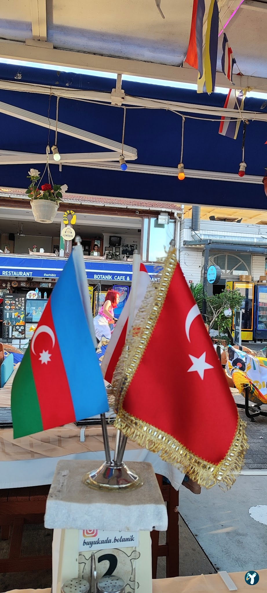Botanik Cafe & Restaurant