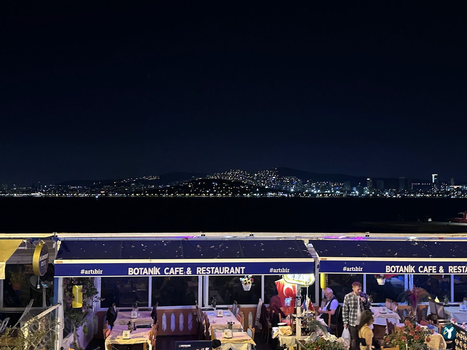 Botanik Cafe & Restaurant