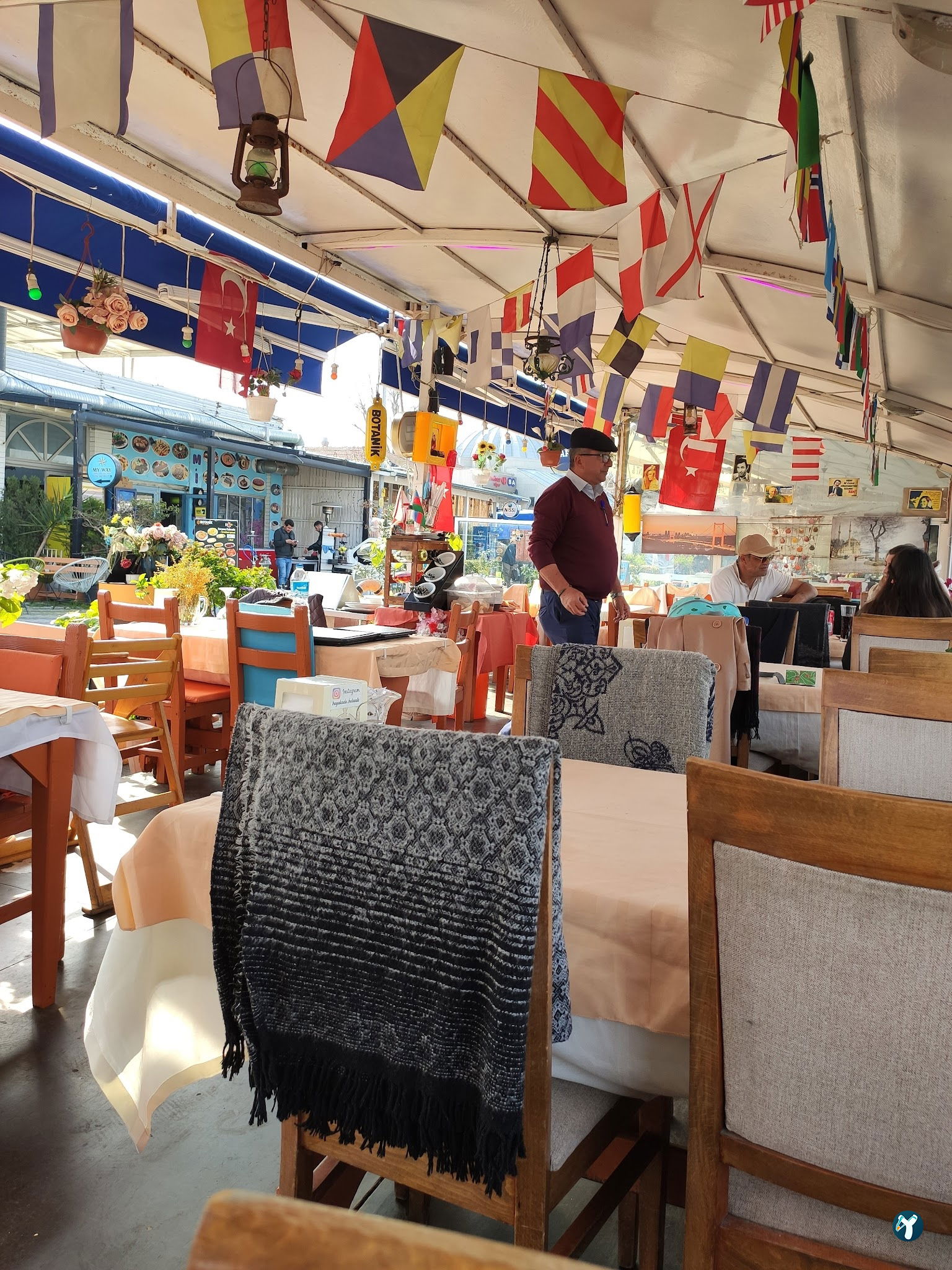 Botanik Cafe & Restaurant