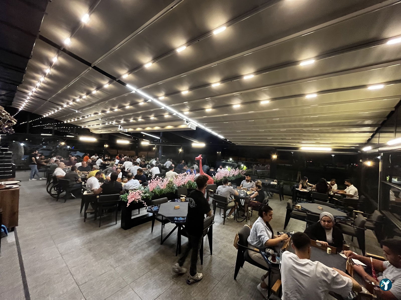 Lamazi Cafe Ve Organizasyon Salonu